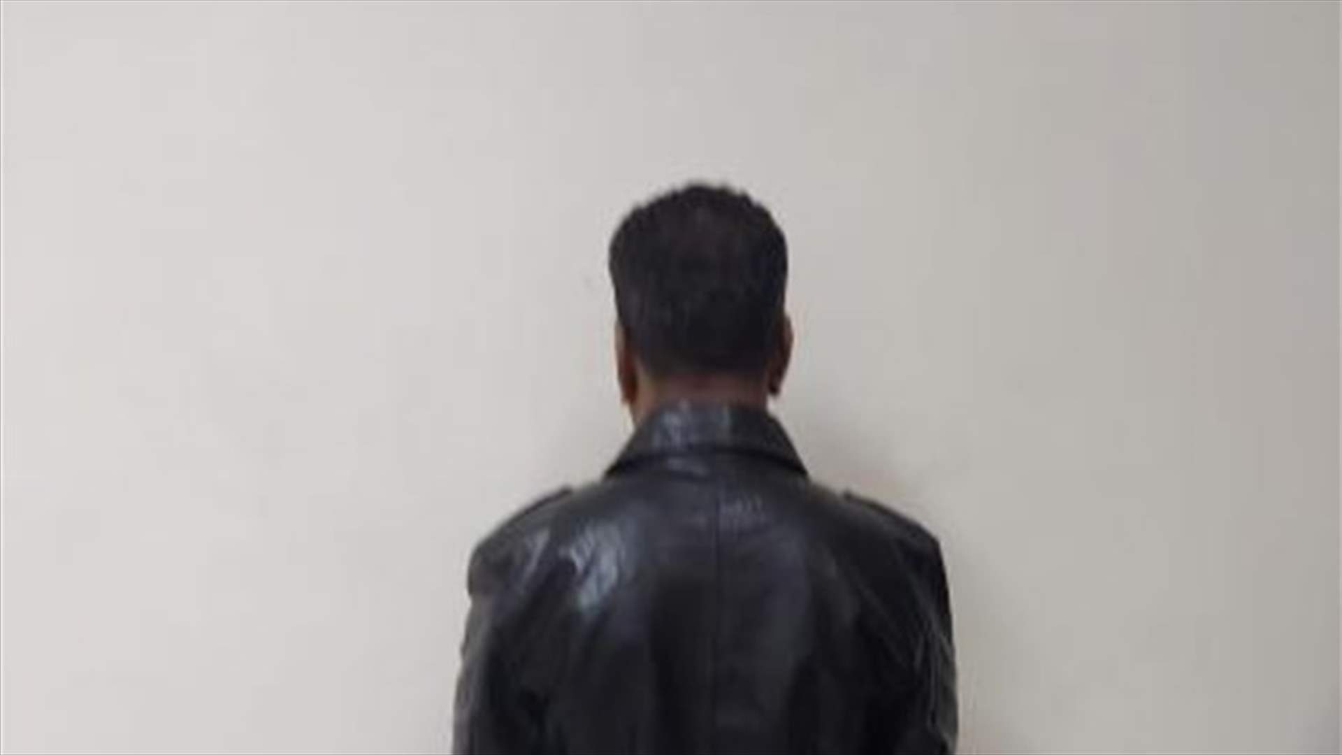بطريقة احتياليّة... سرق مبلغًا من المال من أحد المحال في عاليه