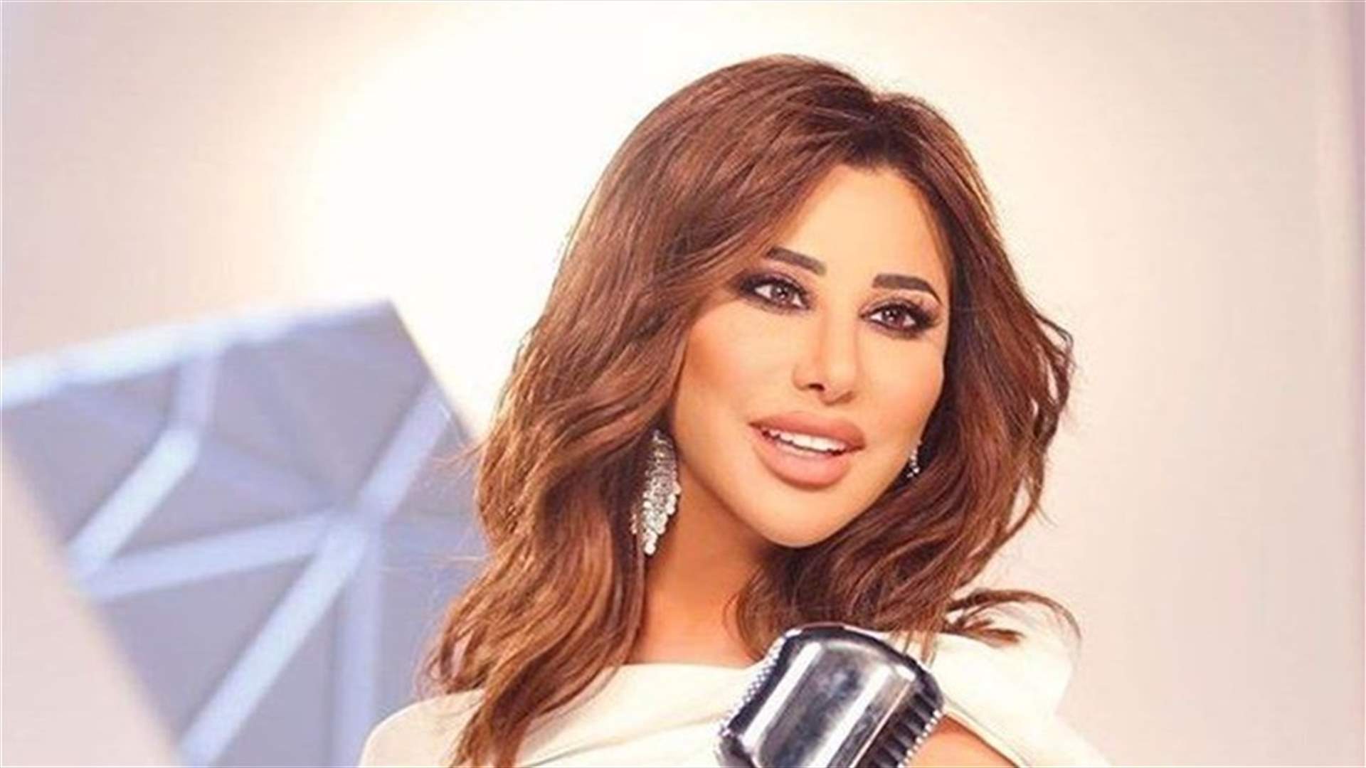 نجوى كرم في صرخة مدوّية: بيع الضمير في سوق الليرة!