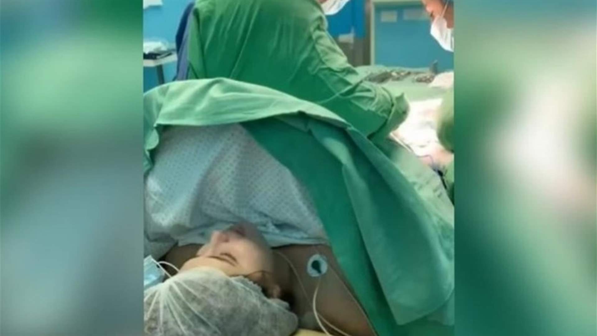 خلال عملية ولادة قيصرية... طبيب لبناني ومريضته يُغنيان لفيروز (فيديو)