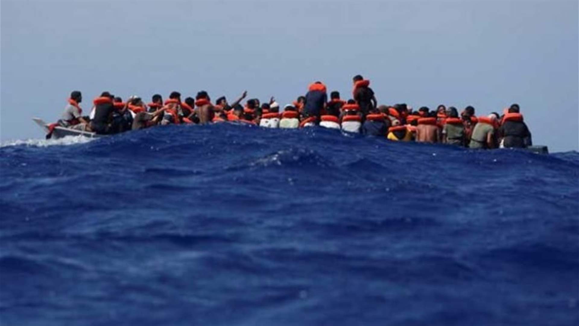 مصرع سبعة مهاجرين خلال محاولتهم الوصول بحرًا إلى إيطاليا وسط طقس بارد