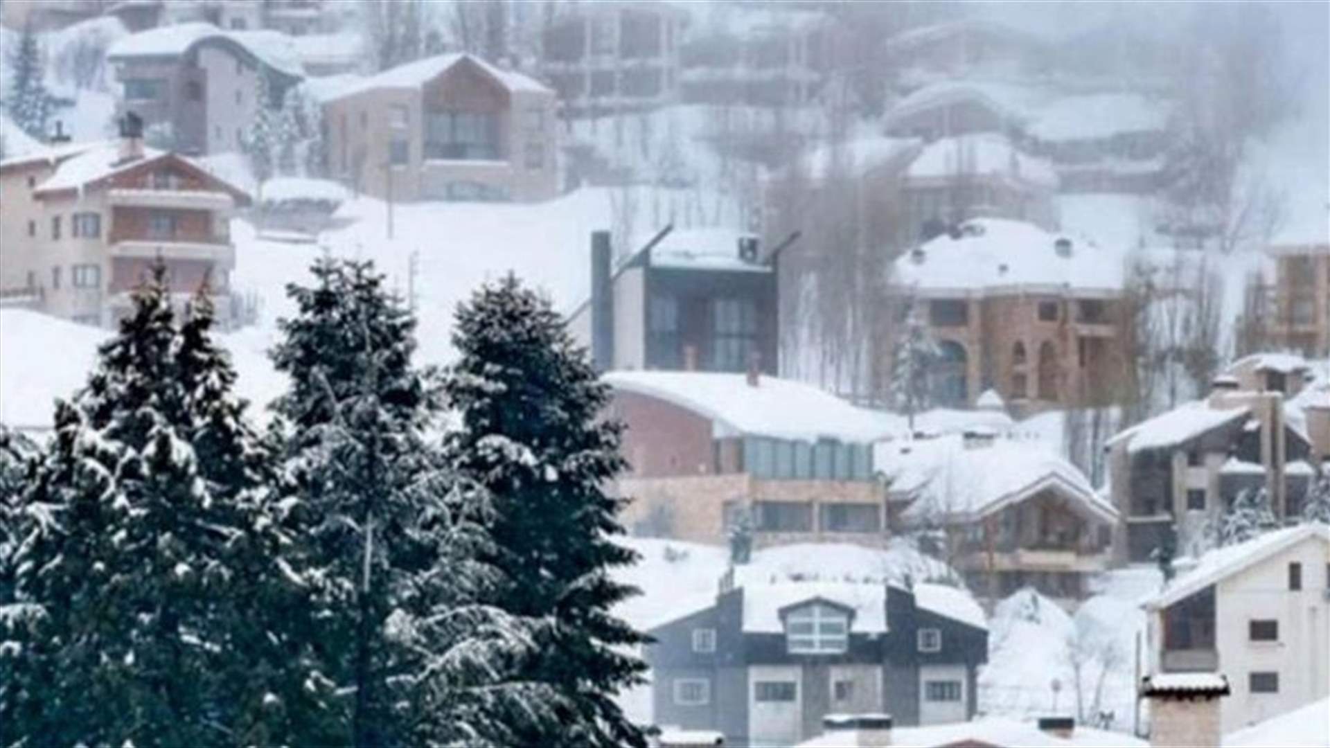 Snow blocks various mountainous roads in Lebanon