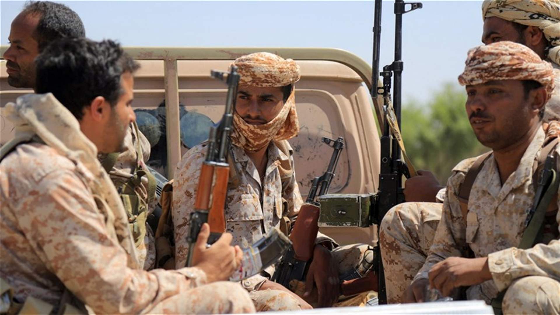 سلطات المتمردين في صنعاء تغلق ست محطات إذاعية
