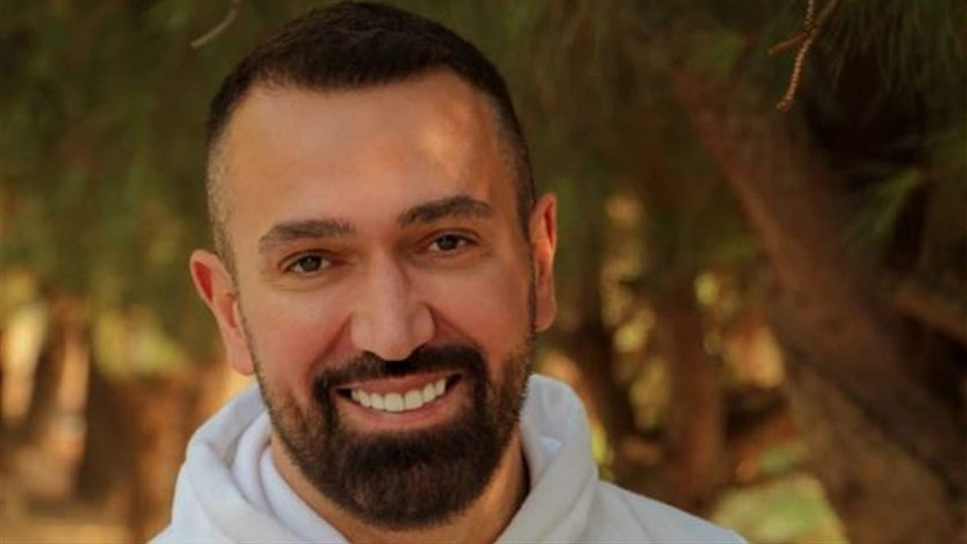 طارق سويد يبكي تأثراً في فيديو... "نقطة ضعفي"