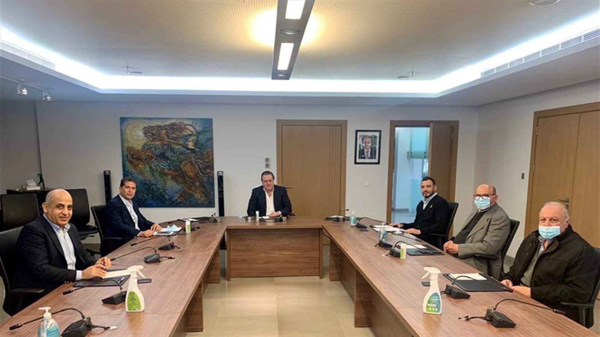 شقير أمام نقابة مستوردي السيارات المستعملة: لوضع دراسة متأنية تمنع حرمان أصحاب الدخل المحدود من شراء السيارات