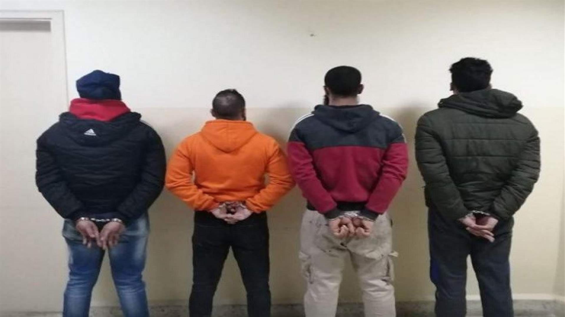 نفذوا عملية سطو مسلح طالت سوبرماركت في طريق الجديدة... وشعبة المعلومات توقف 4 متورطين