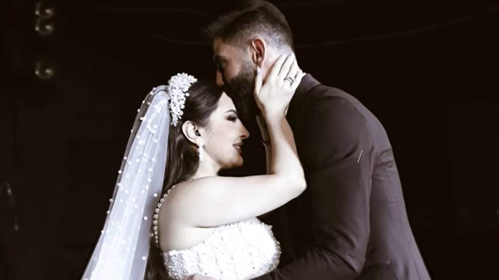 زواج شهد برمدا من لاعب كرة القدم أحمد الصالح... وناصيف زيتون أحيا حفل الزفاف (صور)
