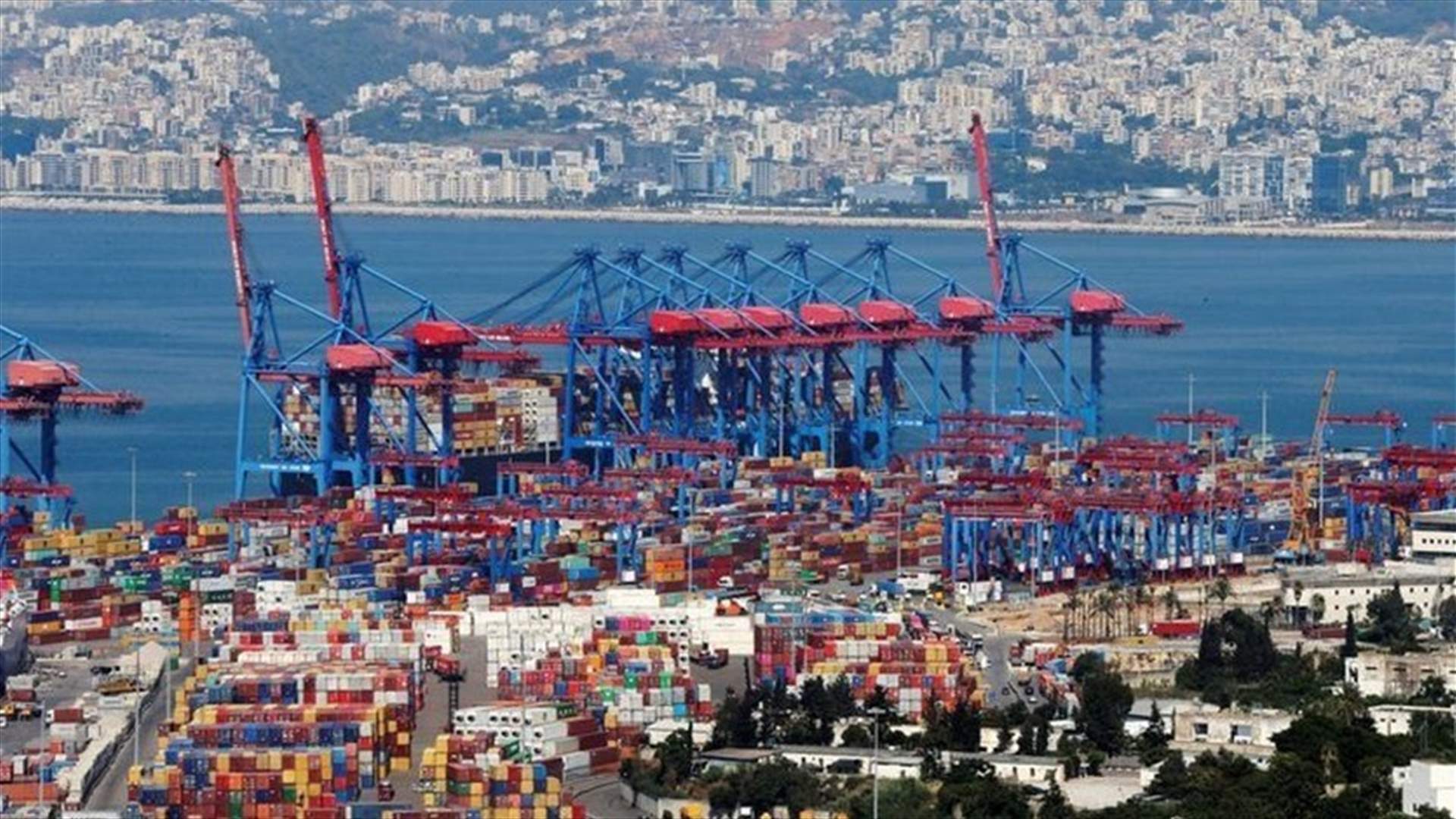 المدير العام لمرفأ بيروت: مستعدون للعمل يومي السبت والأحد