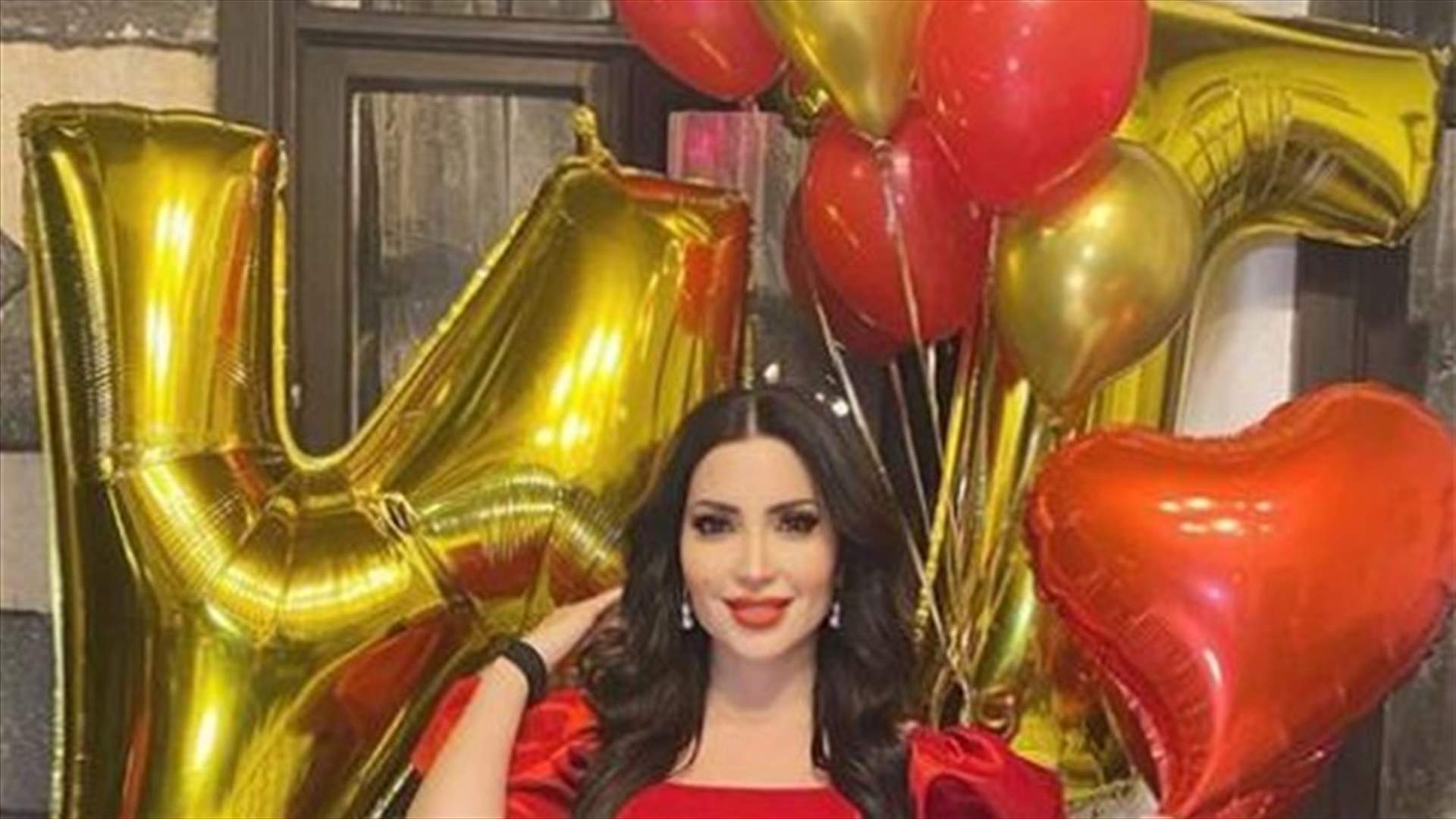 نسرين طافش تحتفل بعيد ميلادها بأجواء عفويّة مع العراضة الشاميّة (صور)