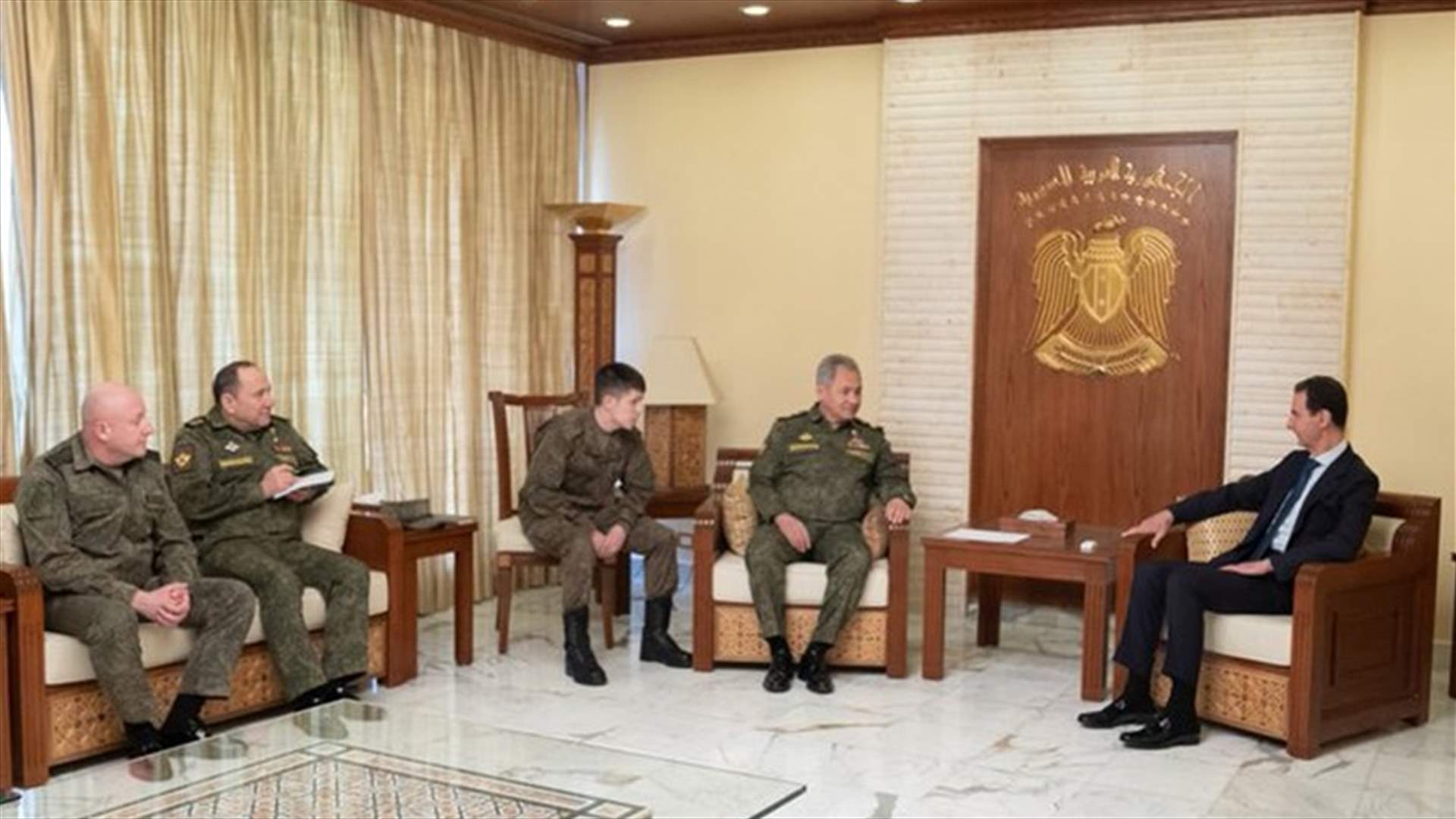 الأسد يلتقي وزير الدفاع الروسي... ماذا دار في اللقاء؟