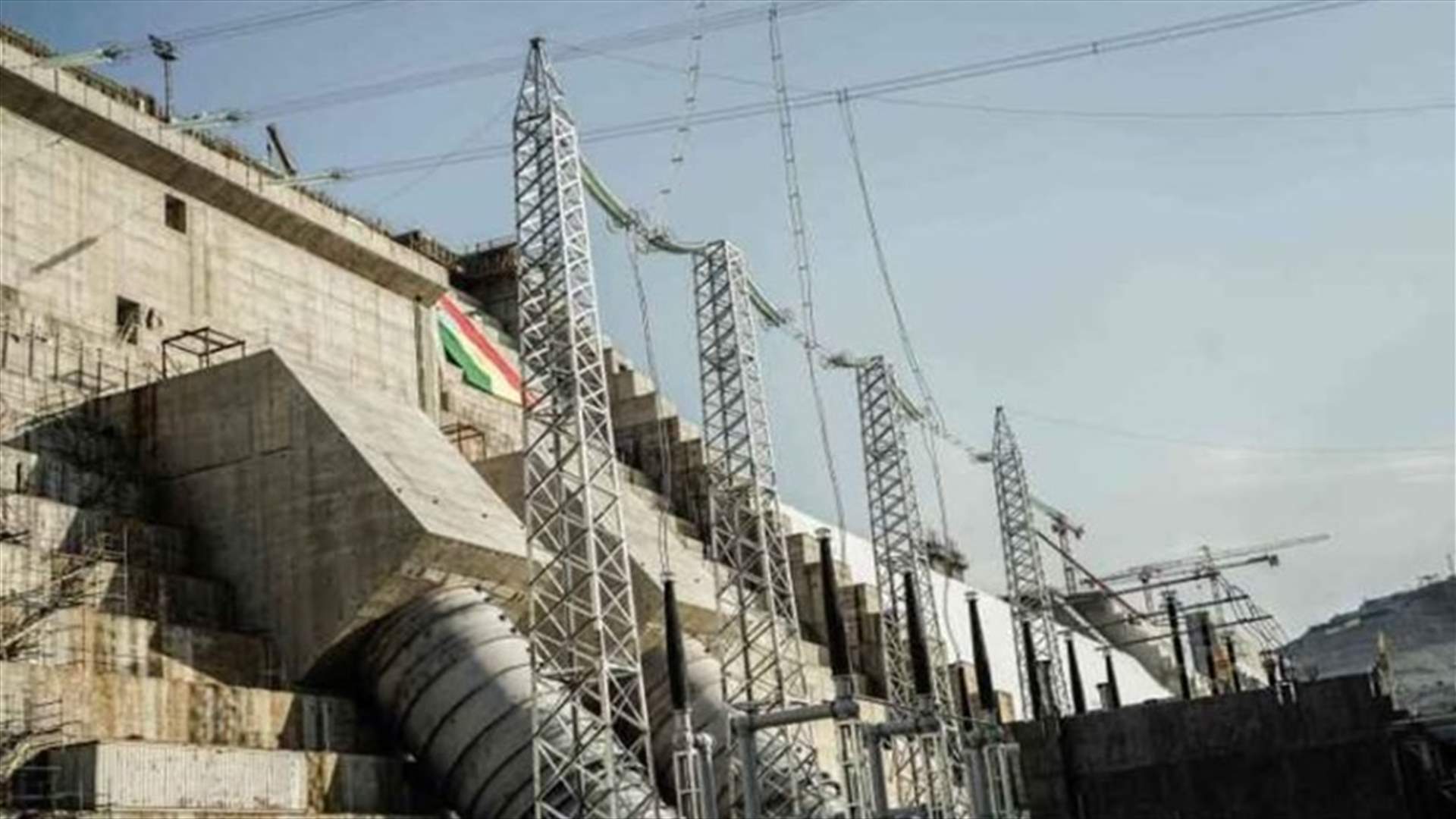 رئيس الوزراء الإثيوبي يطلق عملية إنتاج الكهرباء في سد النهضة