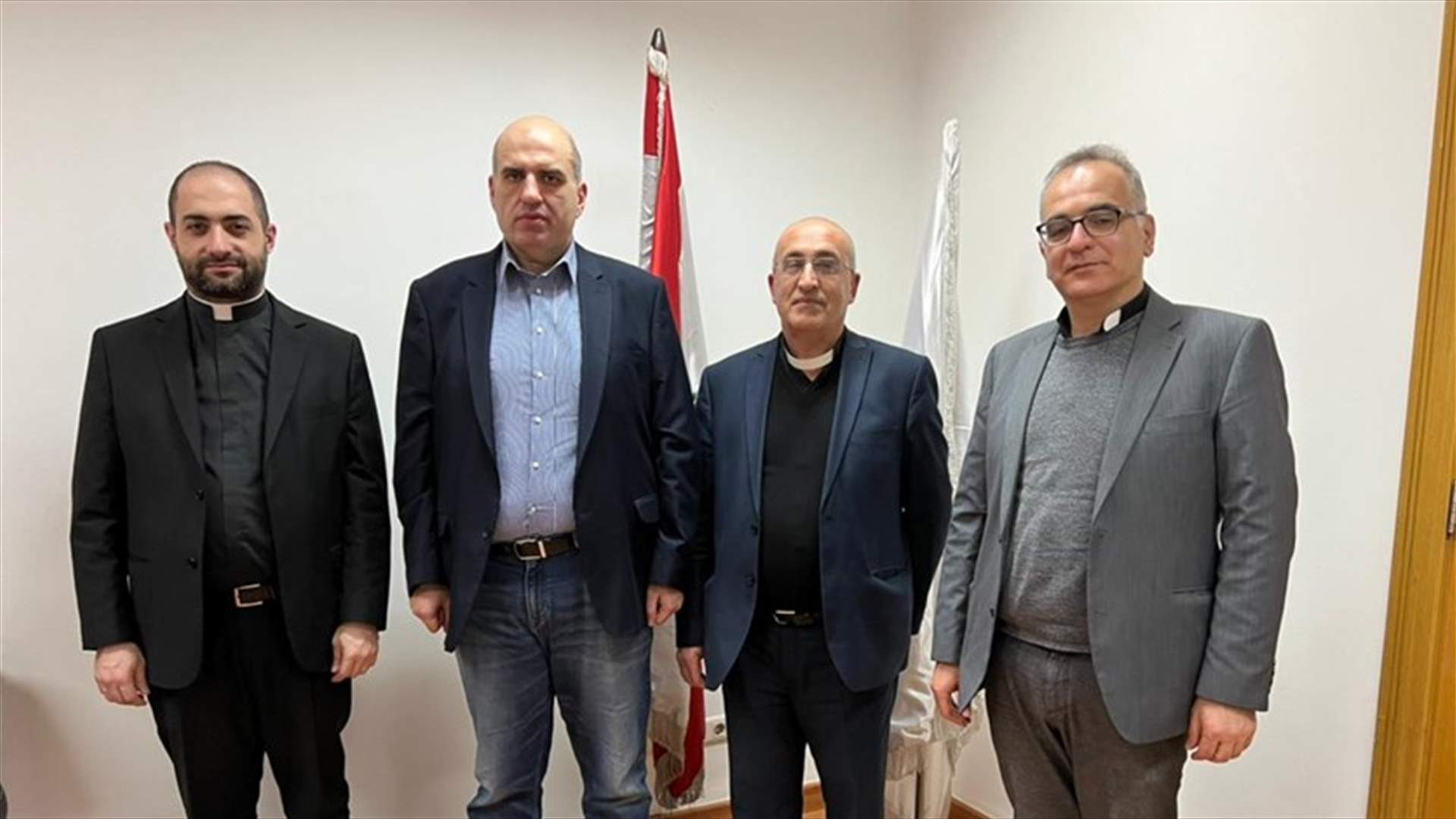 مدير عام الزراعة عرض مع وفد من ابرشية بيروت المارونية البرامج والمشاريع الزراعية المستقبلية