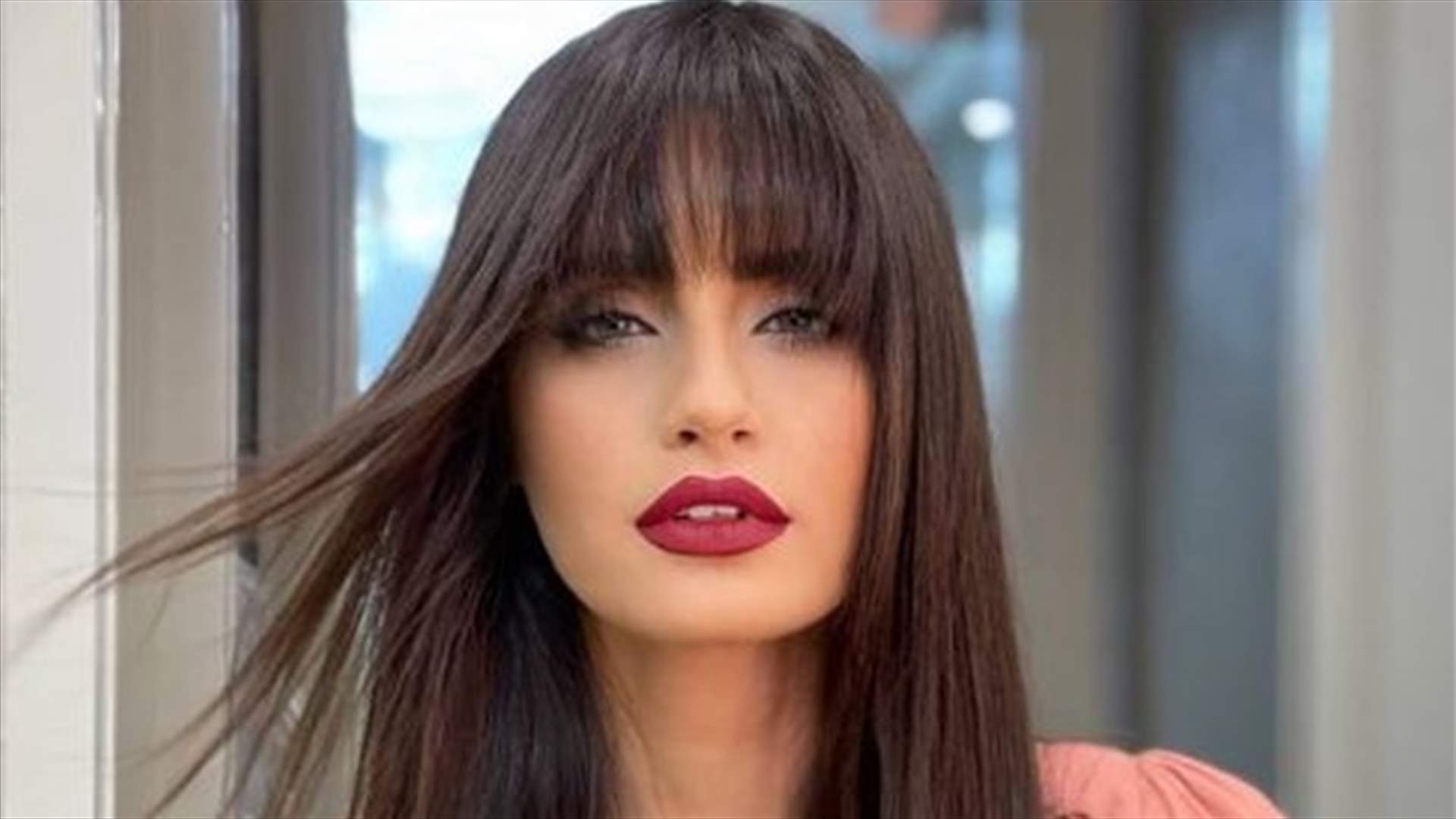 ايميه الصياح تمارس التمارين الرياضية مع زوجها وولديها التوأم (فيديو)