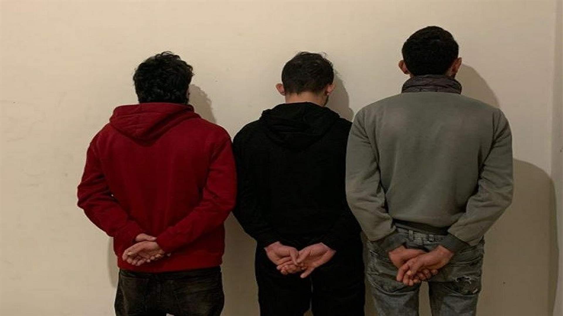 عصابة تنشط بسرقة الأسلاك الكهربائية عن الشبكة العامة في قبضة شعبة المعلومات