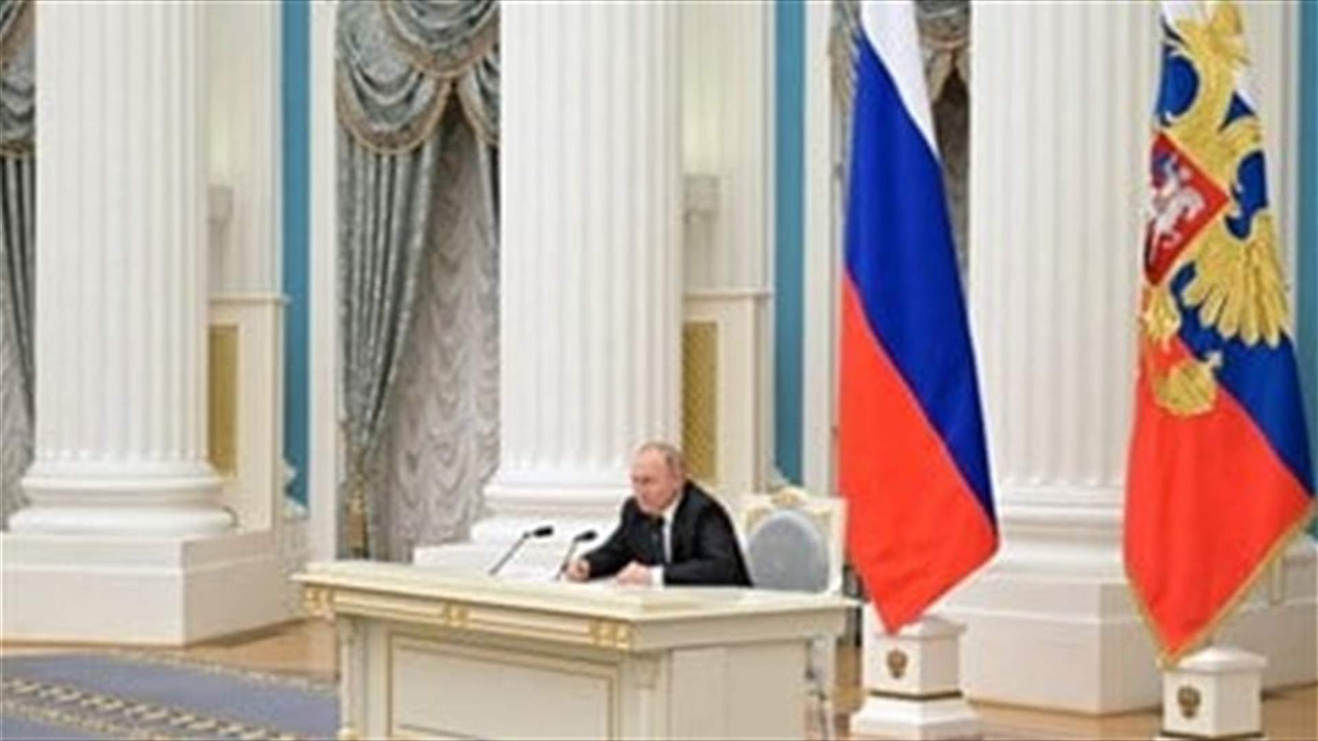 Kremlin: Russia won't budge under sanctions pressure over Ukraine