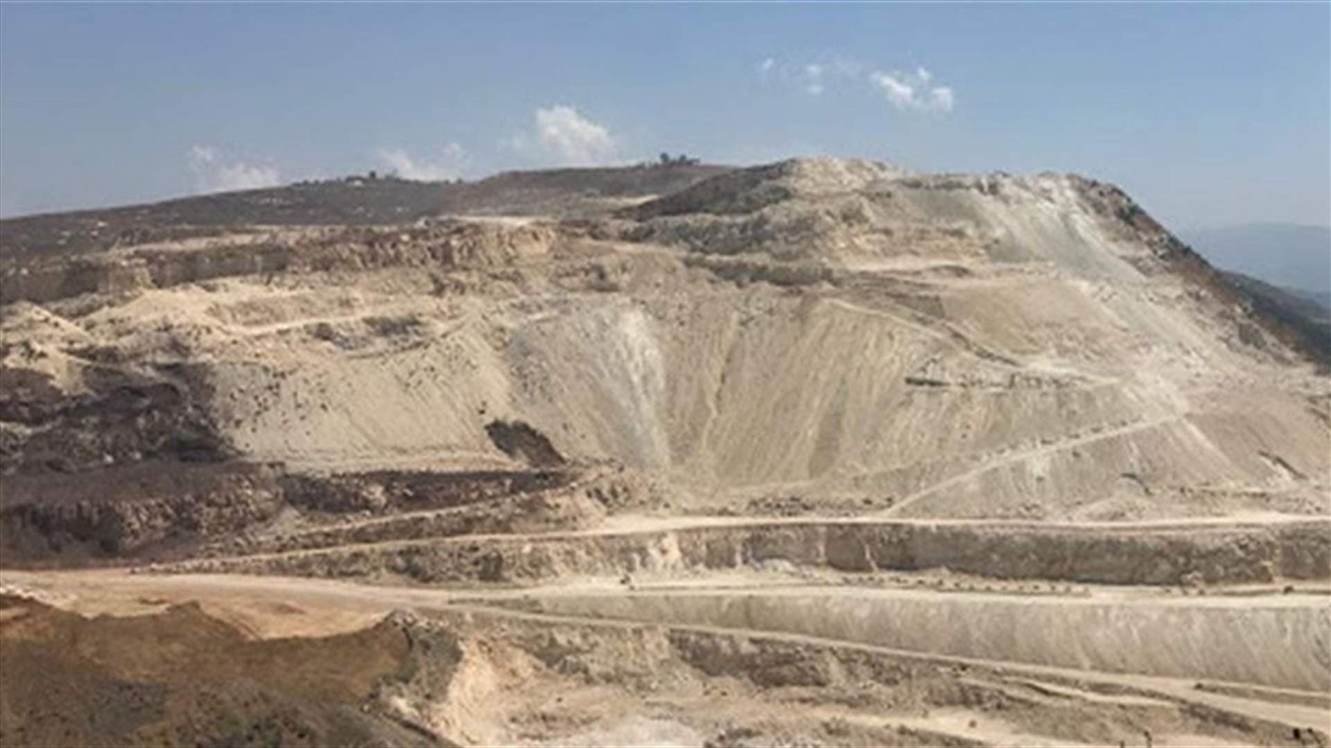 لجنة كفرحزير البيئية: نعلن البلدة منطقة مغلقة في وجه شركات الترابة