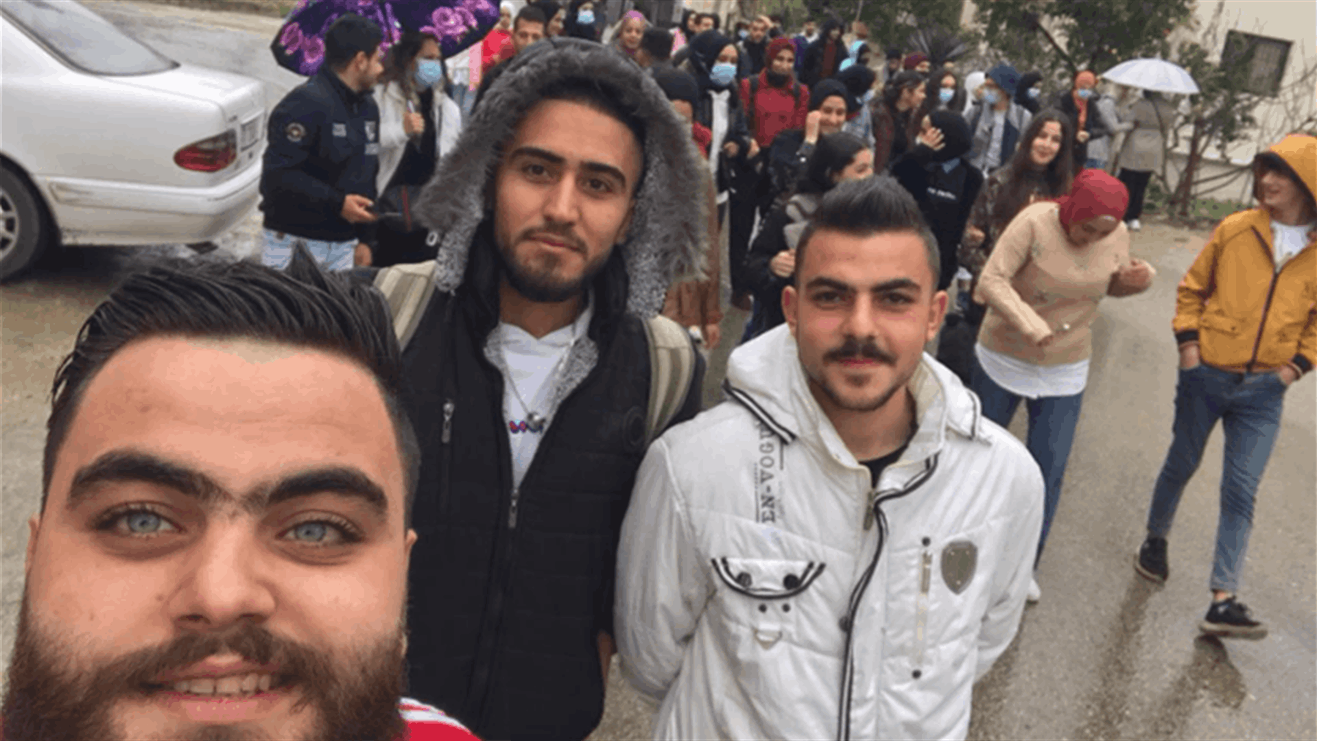 اعتصام لتلامذة المهني في عكار رفضا لقرار رفع رسوم طلبات الترشيح للشهادات