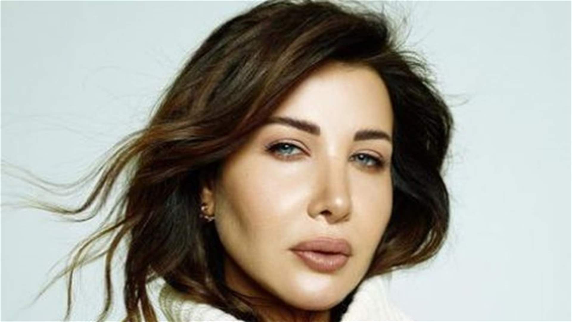 إيلا ابنة نانسي عجرم بين جمهور حفل والدتها في اسطنبول (فيديو)