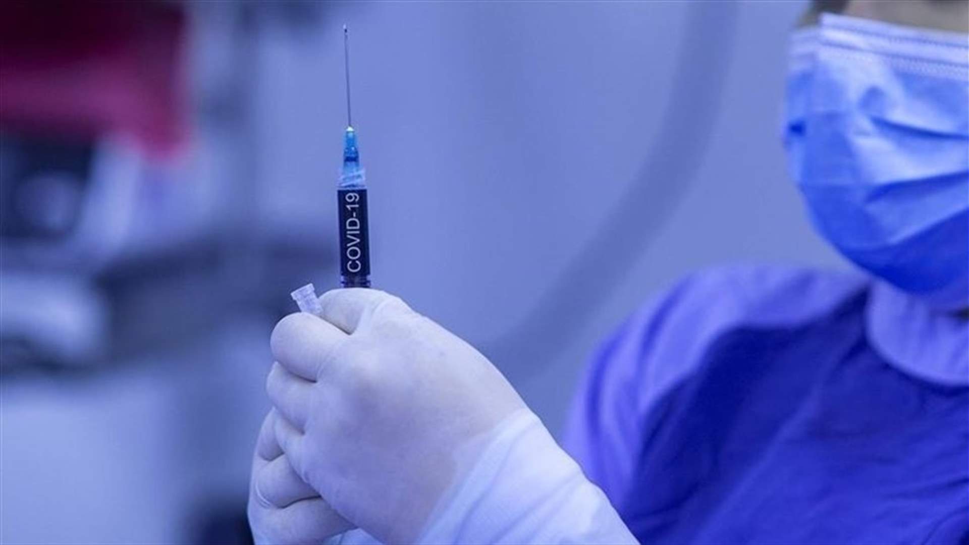 فرنسا توافق على منح المسنين جرعة رابعة من لقاحات كورونا