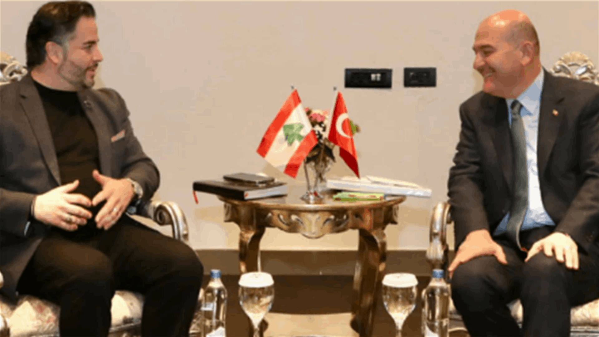 وزير الاقتصاد التقى وزير الداخلية التركي في أنطاليا.. و500 ألف طن من المساعدات الغذائية ستصل لبنان تباعا