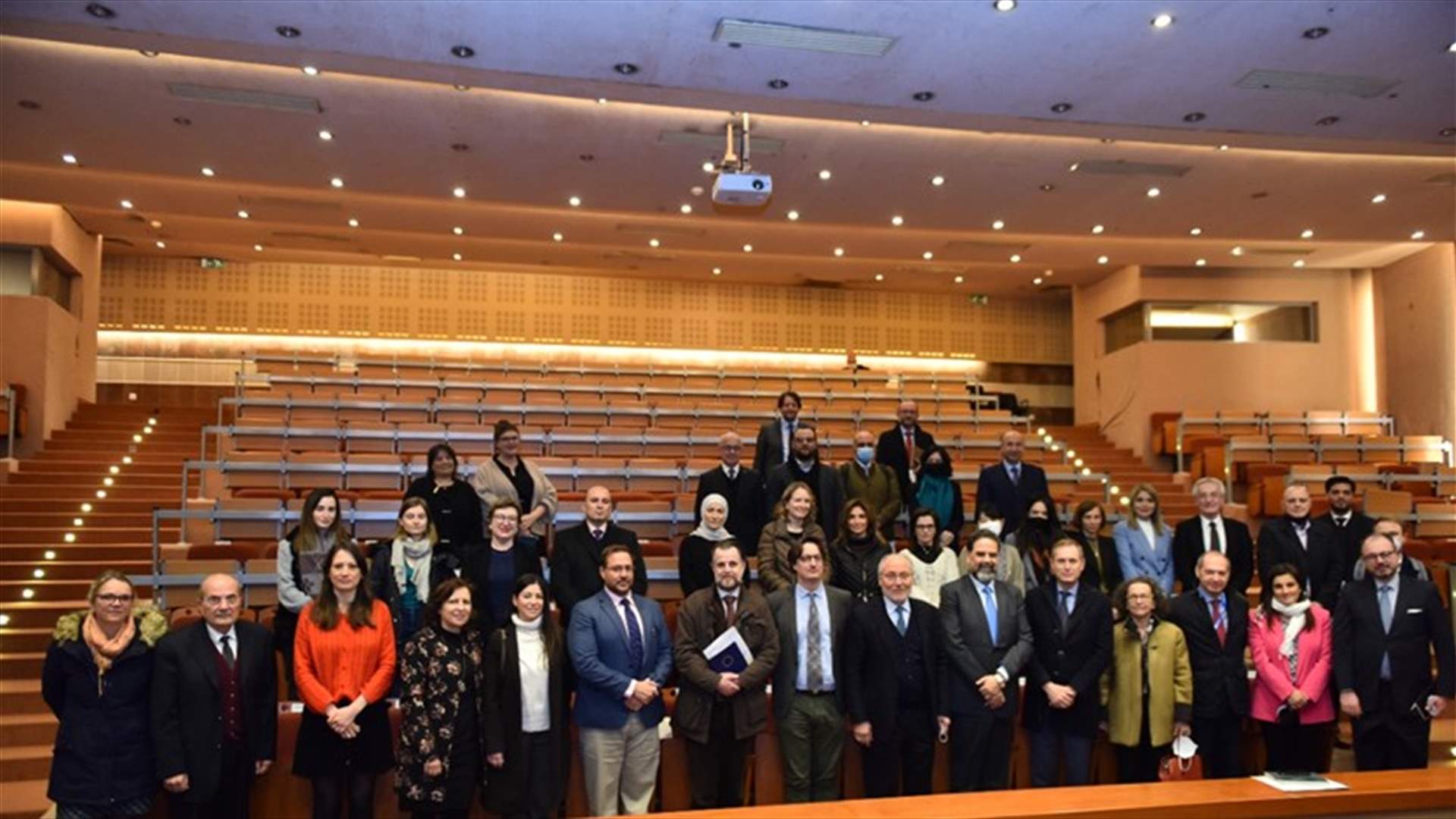 الحلبي التقى الجهات المانحة والمنظمات الدولية وعرض حاجات القطاع التربوي وضرورة تأمين مقومات الإستمرار