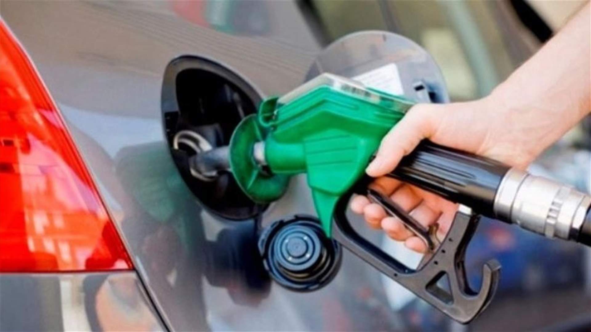 Gasoline prices drop, diesel price increases
