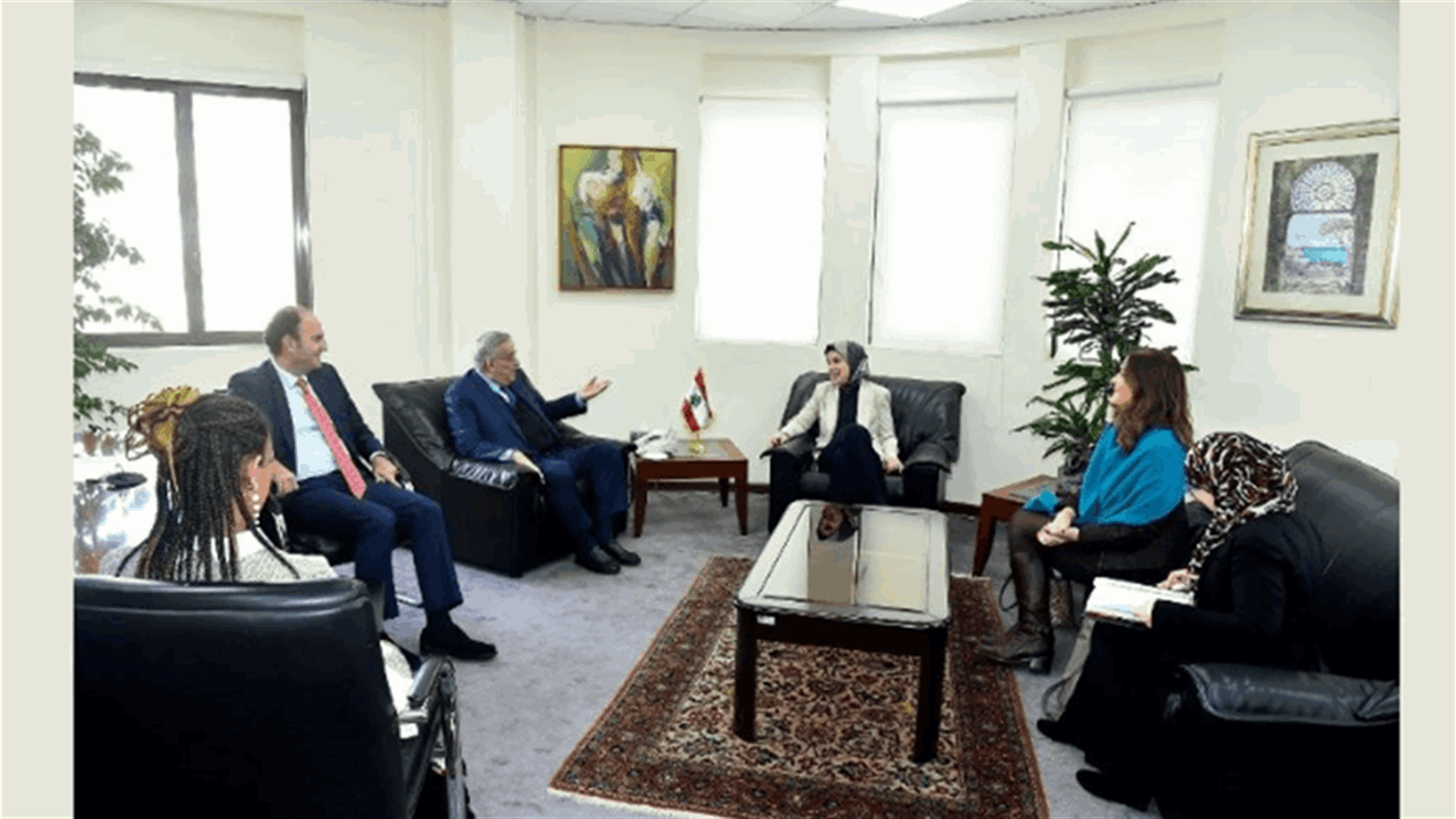 بو حبيب بحث والمستشارة الدولية لحقوق ذوي الحاجات الخاصة في سبل تحسين وضعهم