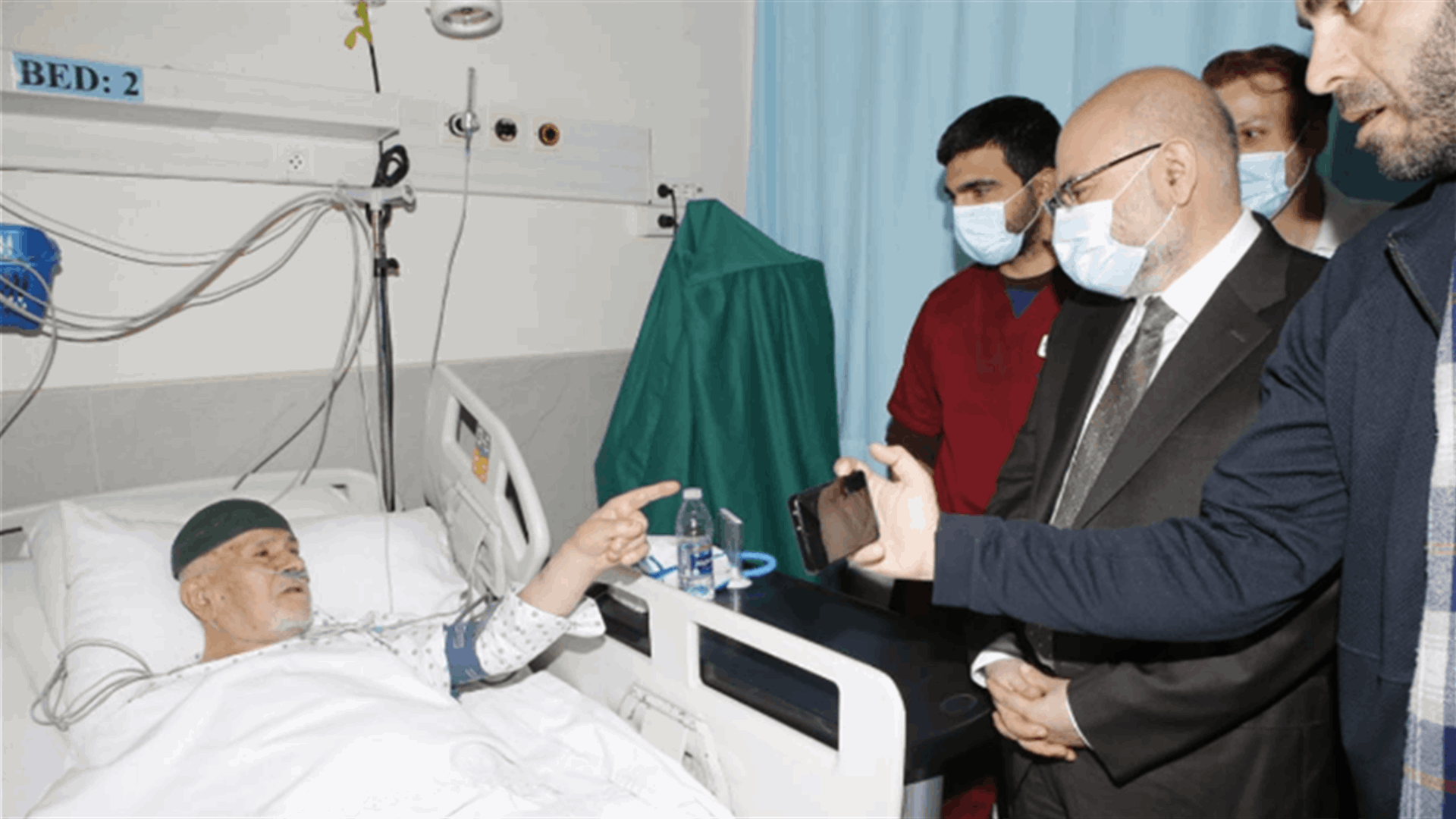 أبيض جال في مستشفيات ومراكز تابعة للوزارة في الجنوب: هدفنا تعزيز الرعاية الصحية الاولية لنصل الى الرعاية الصحية الشاملة