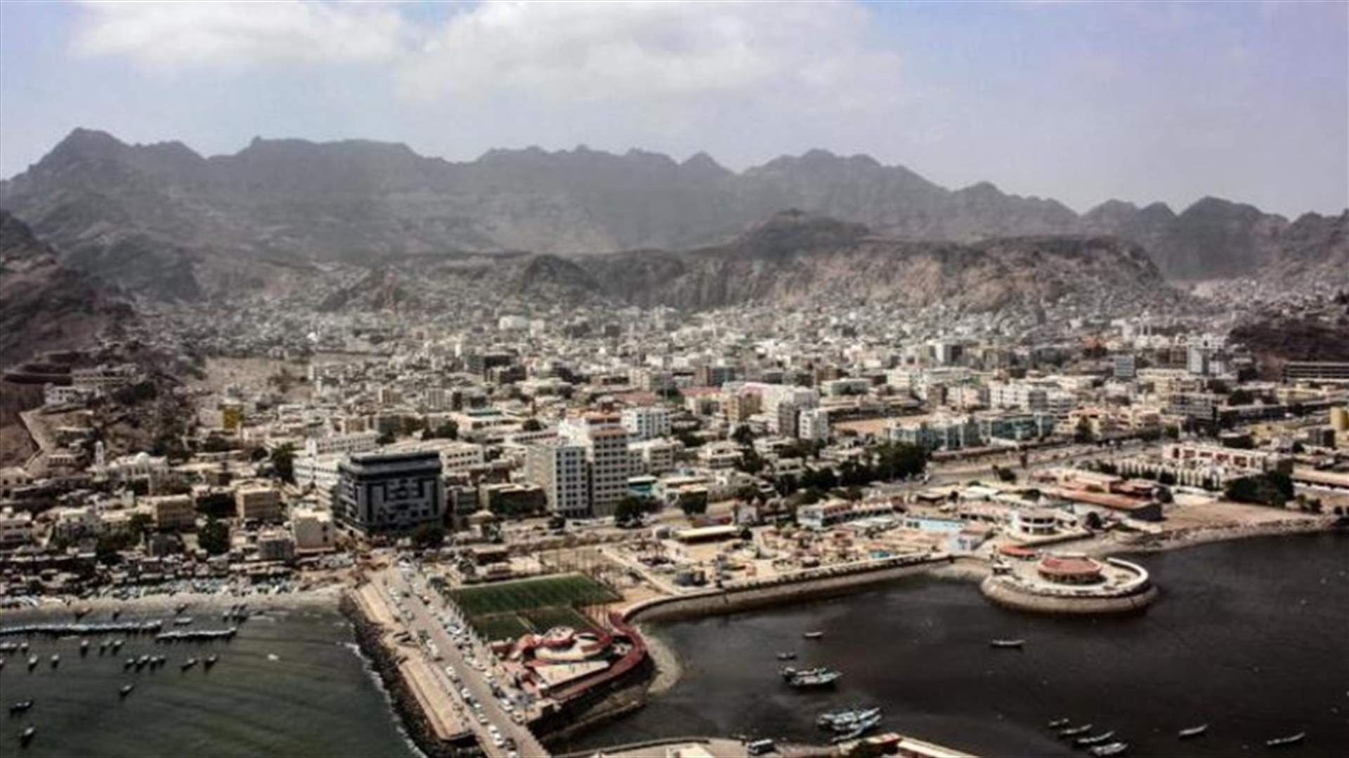 مقتل قائد كبير في الجيش اليمني في انفجار في عدن