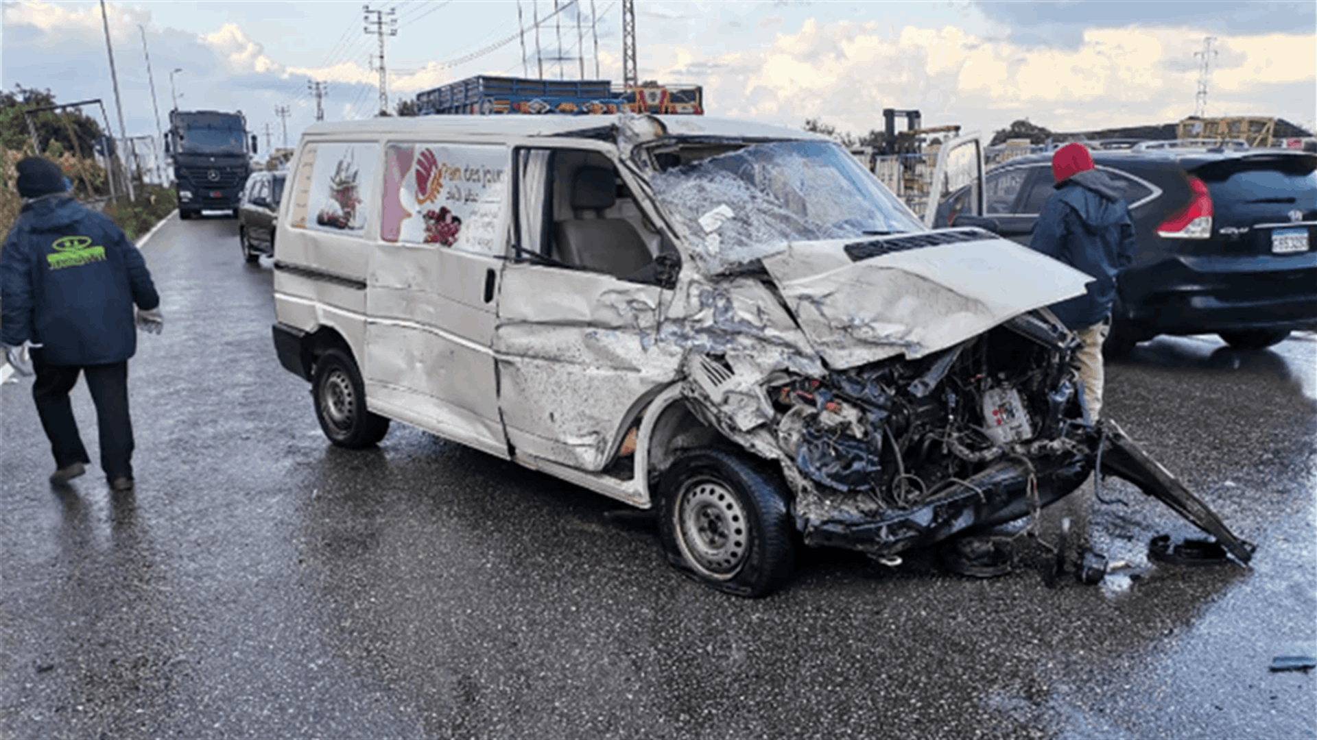 جريحان بحادث سير على طريق البرغلية في صور