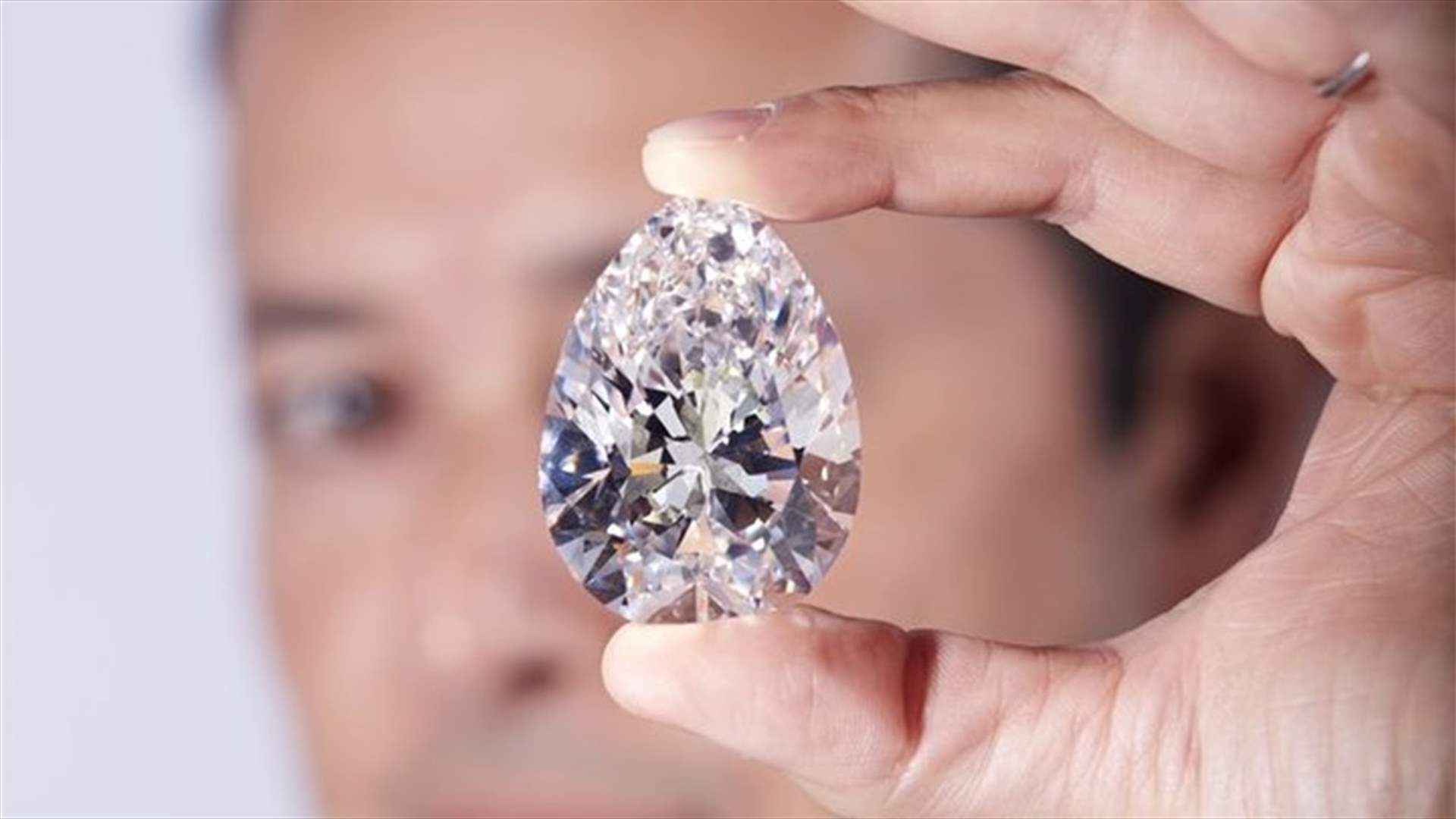 في دبي... عرض أكبر ألماسة بيضاء في تاريخ المزادات