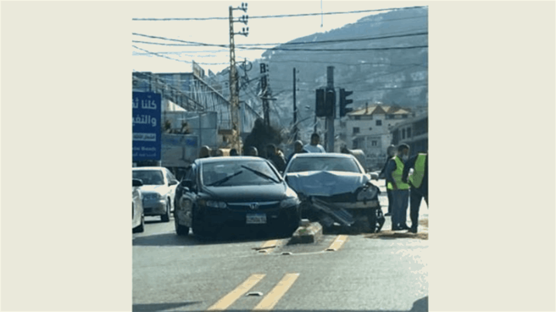 جريحان في حادث سير على طريق عام كفرعقا