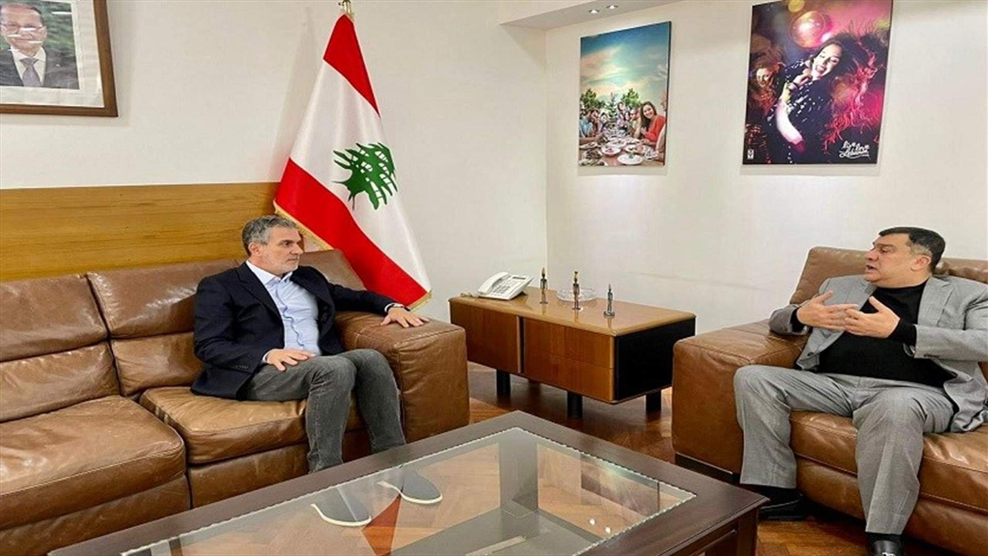 نصّار عرض مع الحوت واقع القطاع السياحي والمطار مع اقتراب موسم الصيف