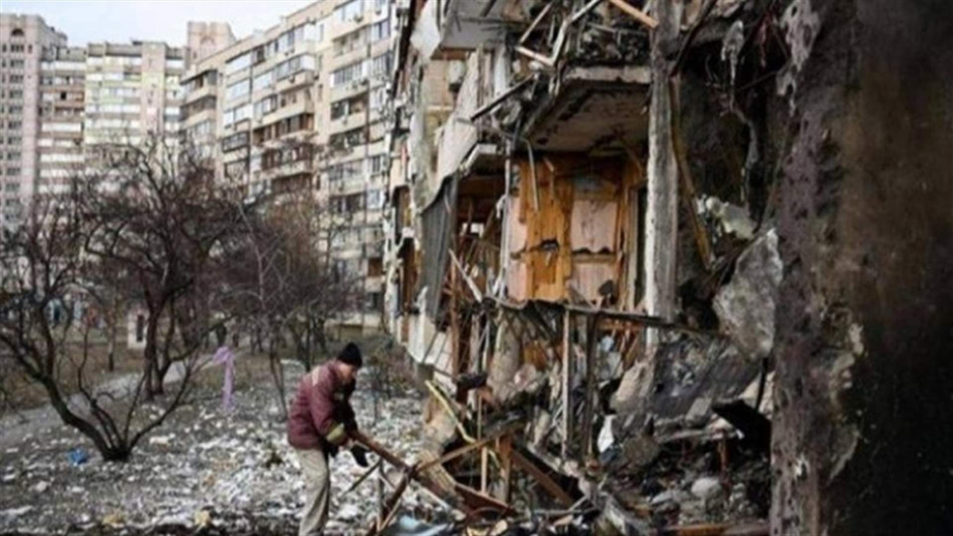 عشرون جثة على الأقل في أحد شوارع مدينة حررتها القوات الأوكرانية قرب كييف