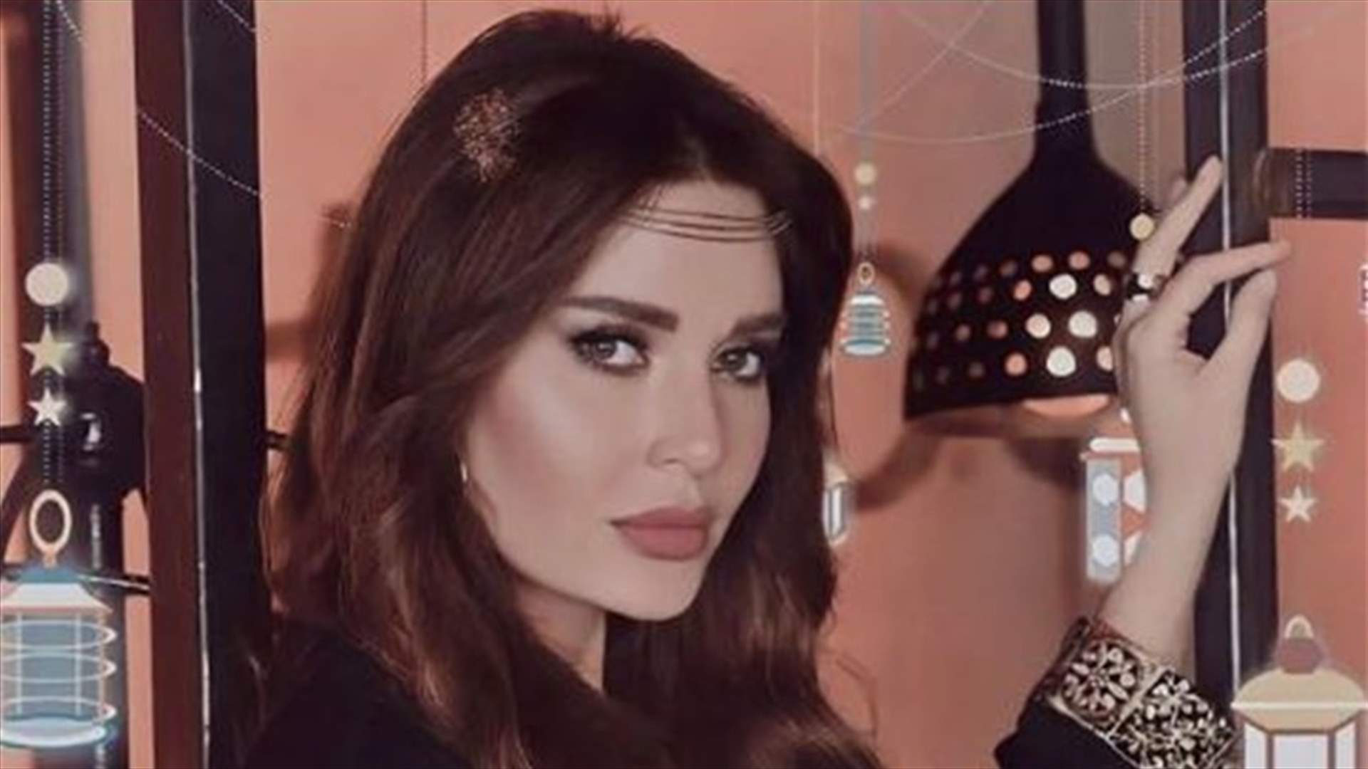 سيرين عبد النور مع عائلتها في أحد الشعانين: "ابني كريستيانو فقعلي قلبي" (صور)