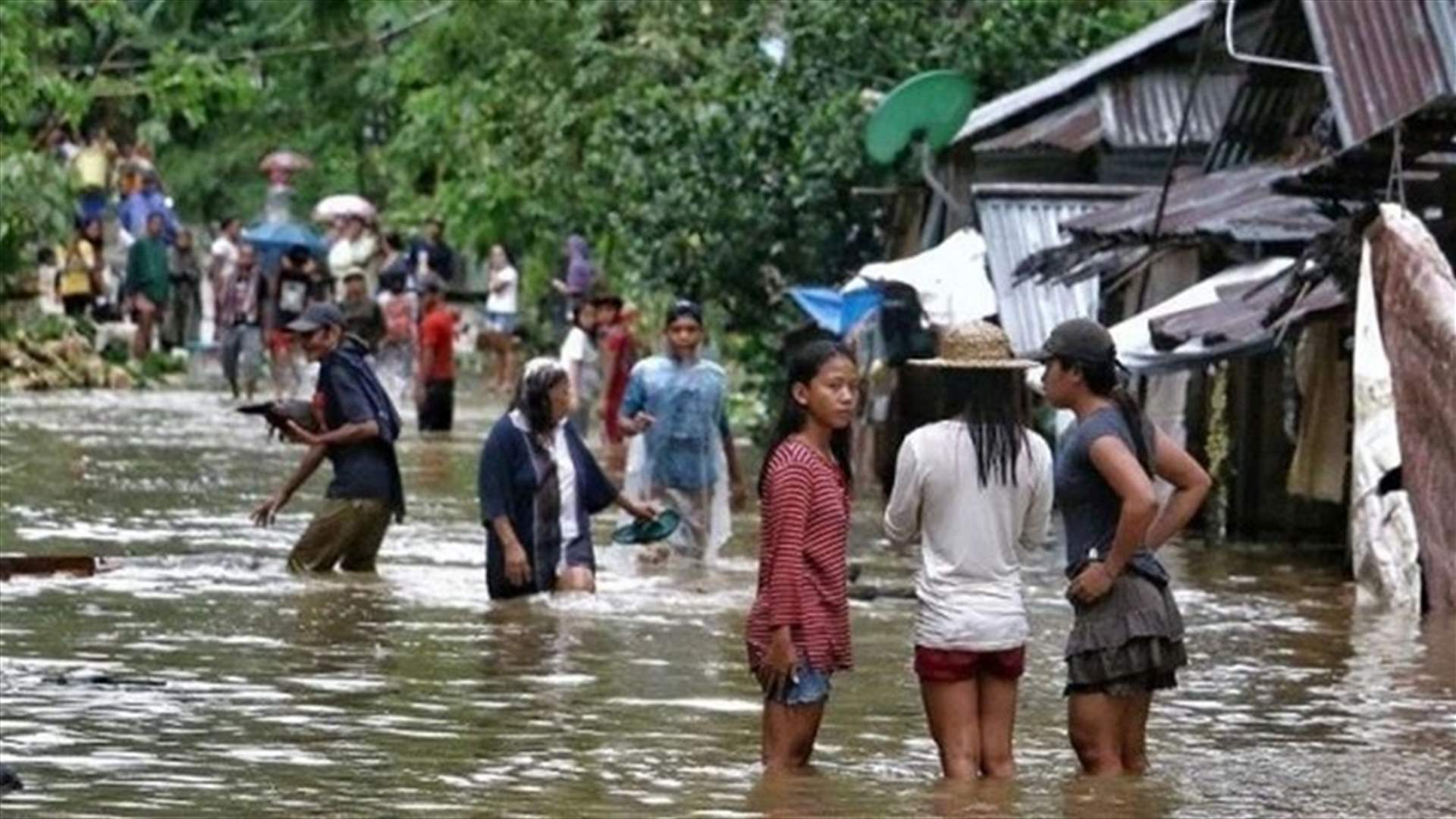 Tropical storm Megi hits Philippines, leaving at least 25 dead