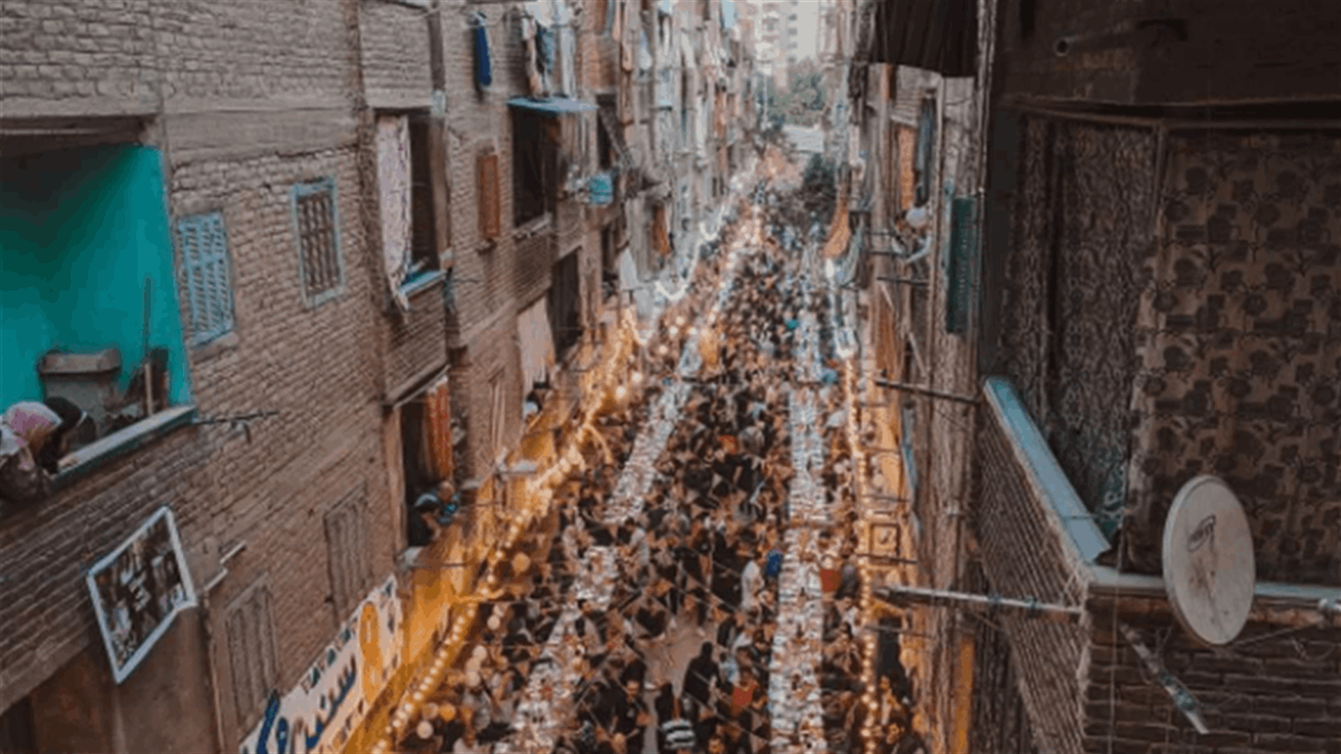 مائدة رمضانية يحضرها الفقير والغني في مصر... تضم 5 آلاف وجبة! (صور)