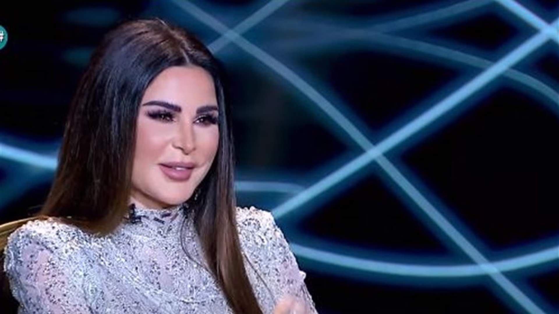 نيللي مقدسي تشنّ هجوماً على إليسا: &quot;شايفة حالها&quot;... فماذا حصل بينهما في المطار؟ (فيديو)