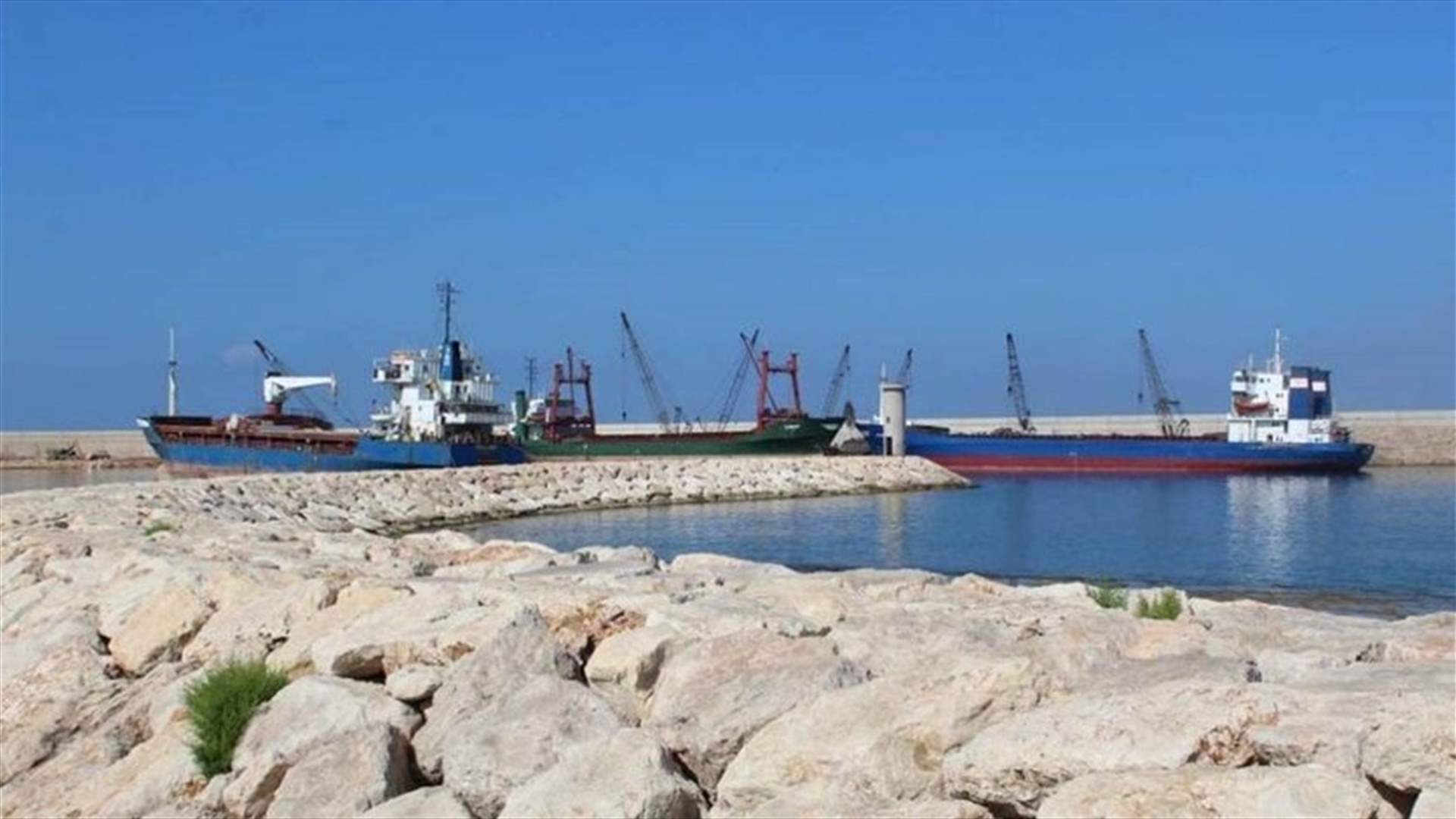 تفجير قذيفة قديمة العهد كانت ضمن حمولة خردة في مرفأ صيدا