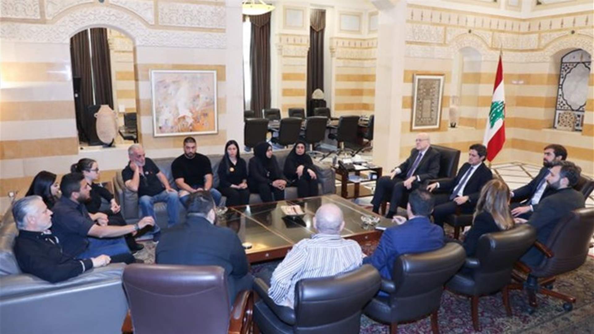أهالي ضحايا إنفجار مرفأ بيروت من السراي: الهدم لن يحدث طالما ميقاتي في رئاسة الحكومة... ماذا عن التشكيلات القضائية؟