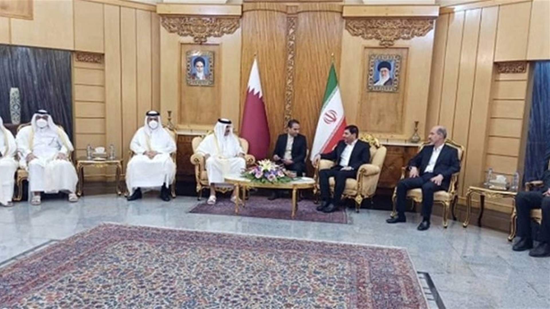 Emir of Qatar visits Iran, meets Raisi