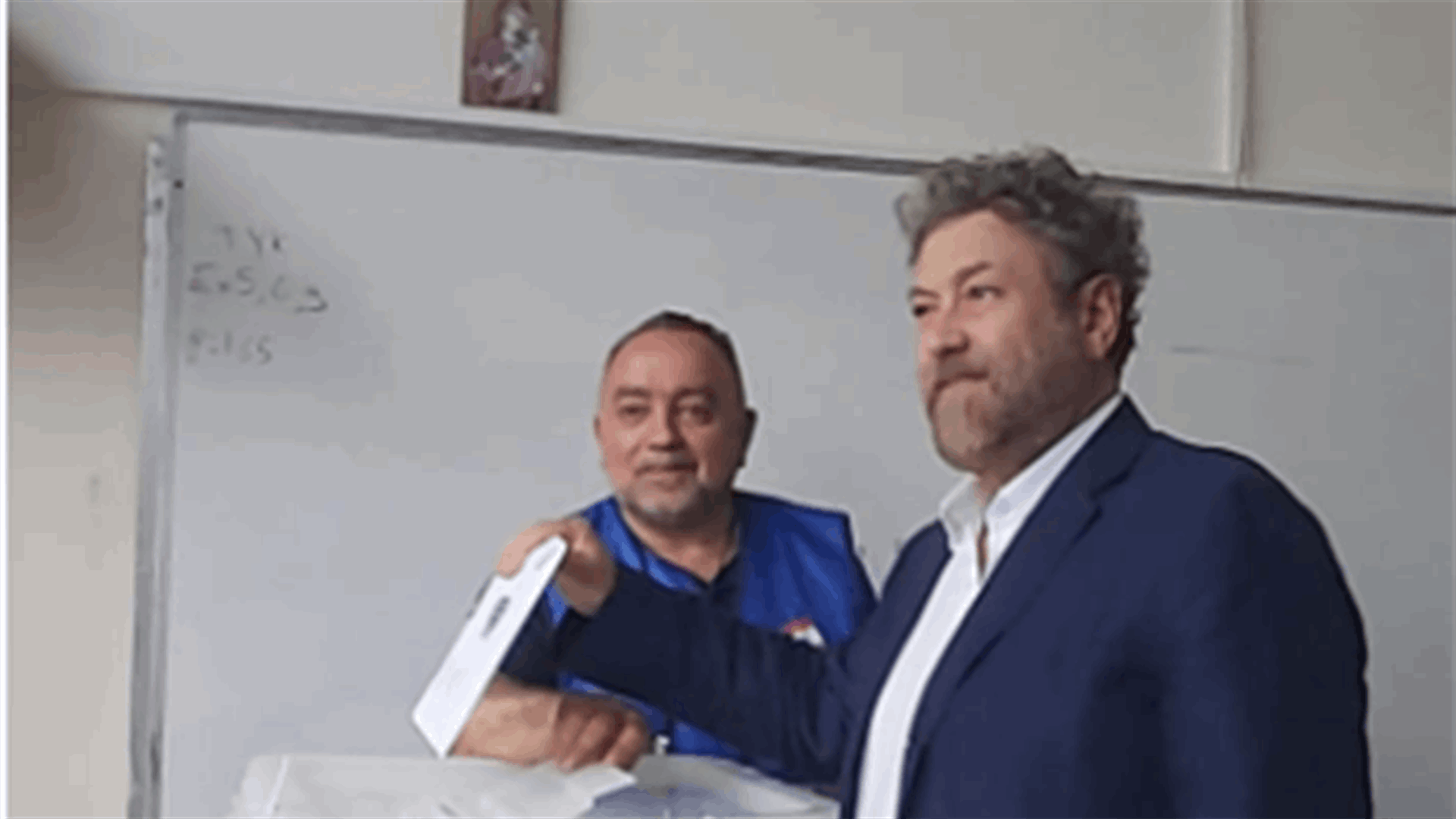 المرشّح عن المقعد الماروني في دائرة كسروان جبيل نعمة افرام أدلى بصوته