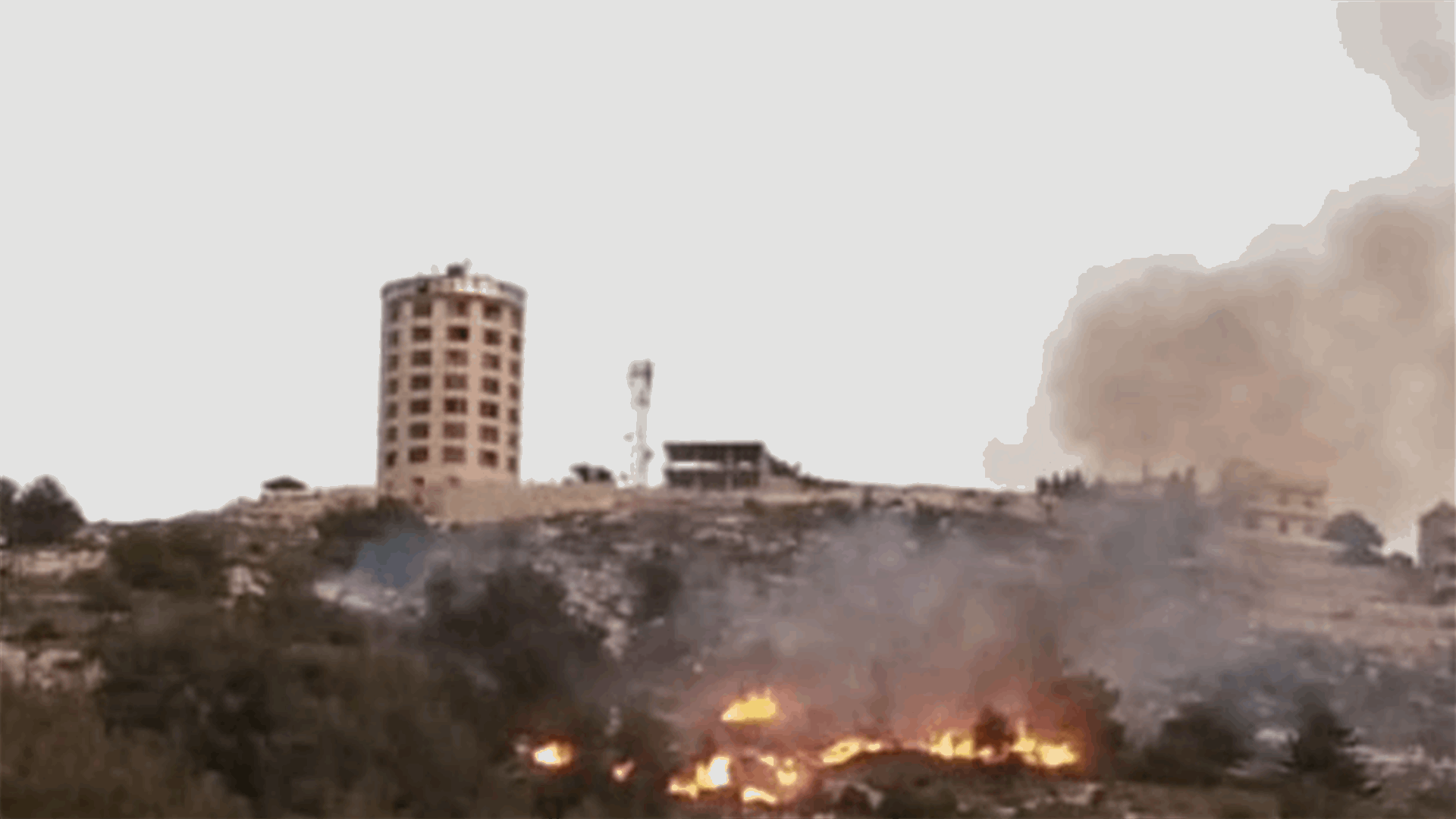 حريق في عاصون ـ الضنية والدفاع المدني يعمل على إخماده
