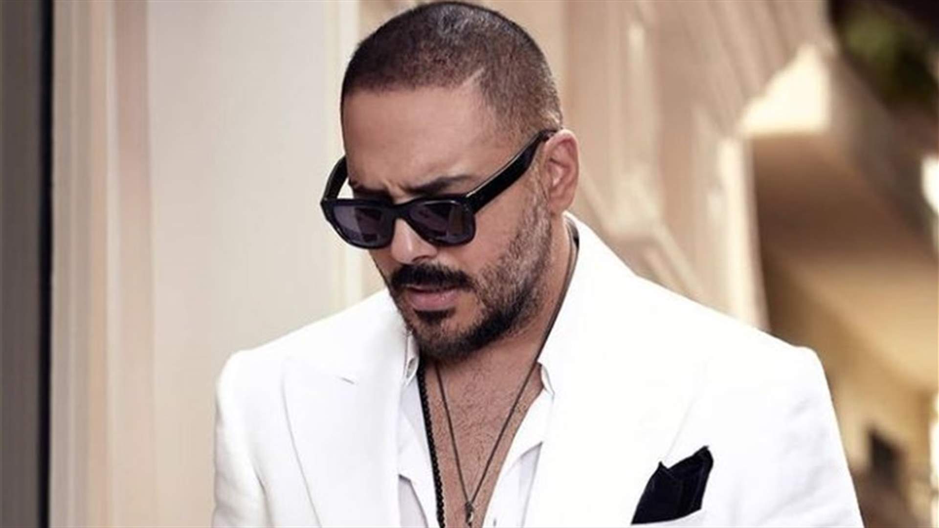 رامي عياش يوزّع الأدوية مجاناً في شمال لبنان (فيديو)