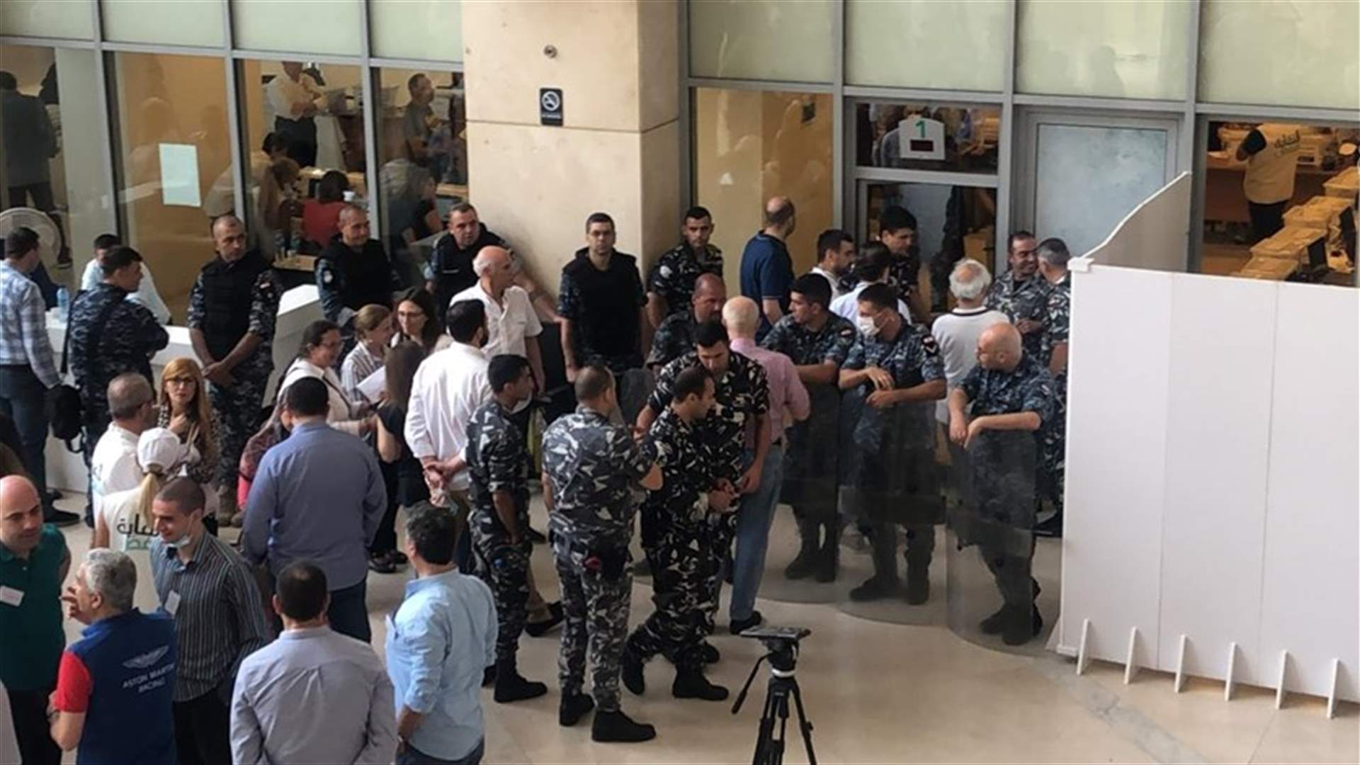 بدء عملية فرز الاصوات في انتخابات نقابة الأطباء وسط حماية امنية مشددة للصناديق