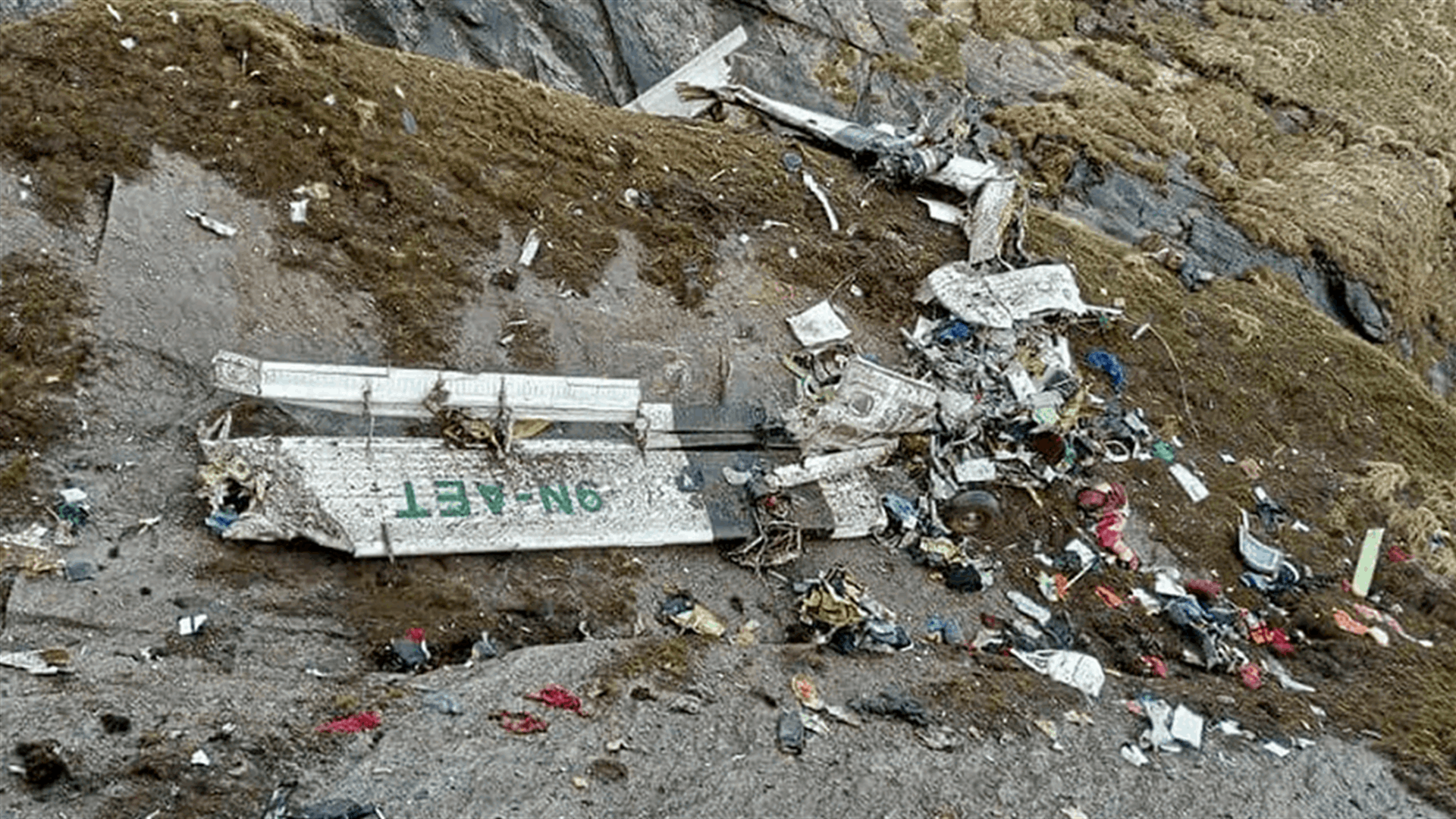 انتشال جثث جميع ركاب الطائرة النيبالية المنكوبة