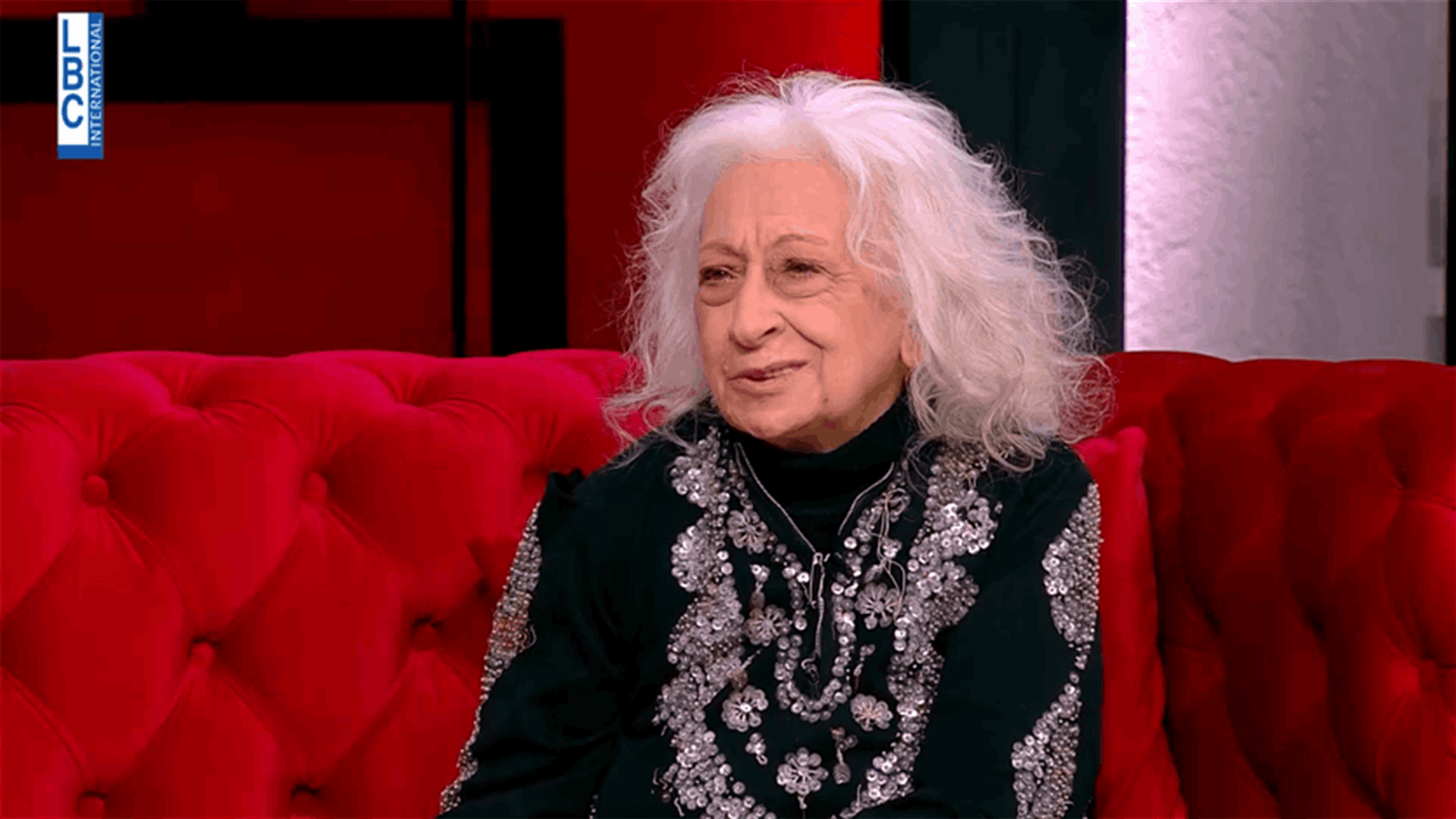 مسنة تتحدى المجتمع وتبحث عن &quot;عريس&quot;: أنا بحاجة إلى الحب (فيديو)