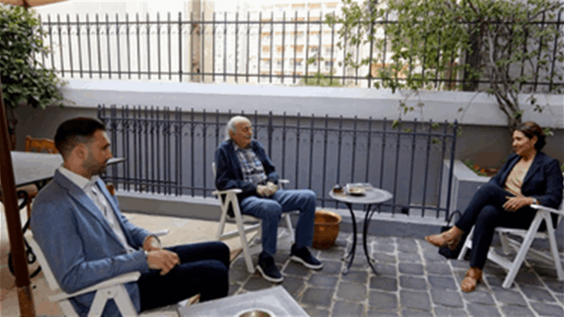 Jumblatt meets Grillo in Clemenceau