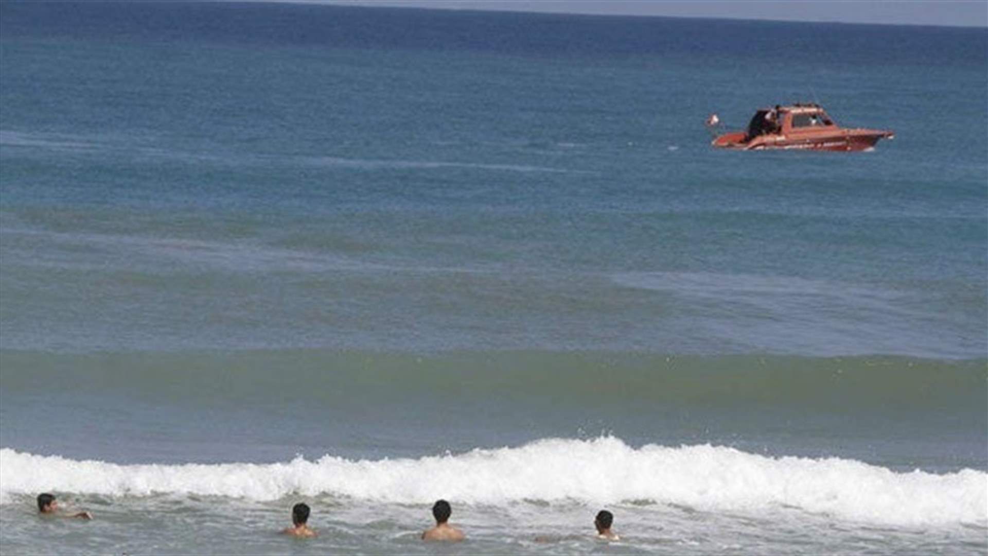انتشال غريق من مياه الأولي في صيدا