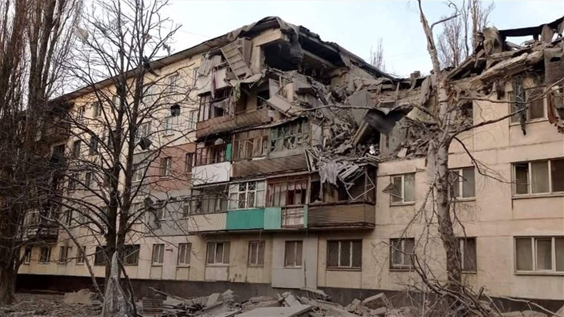 &quot;دمار كارثي&quot; في ليسيتشانسك في منطقة دونباس في شرق أوكرانيا