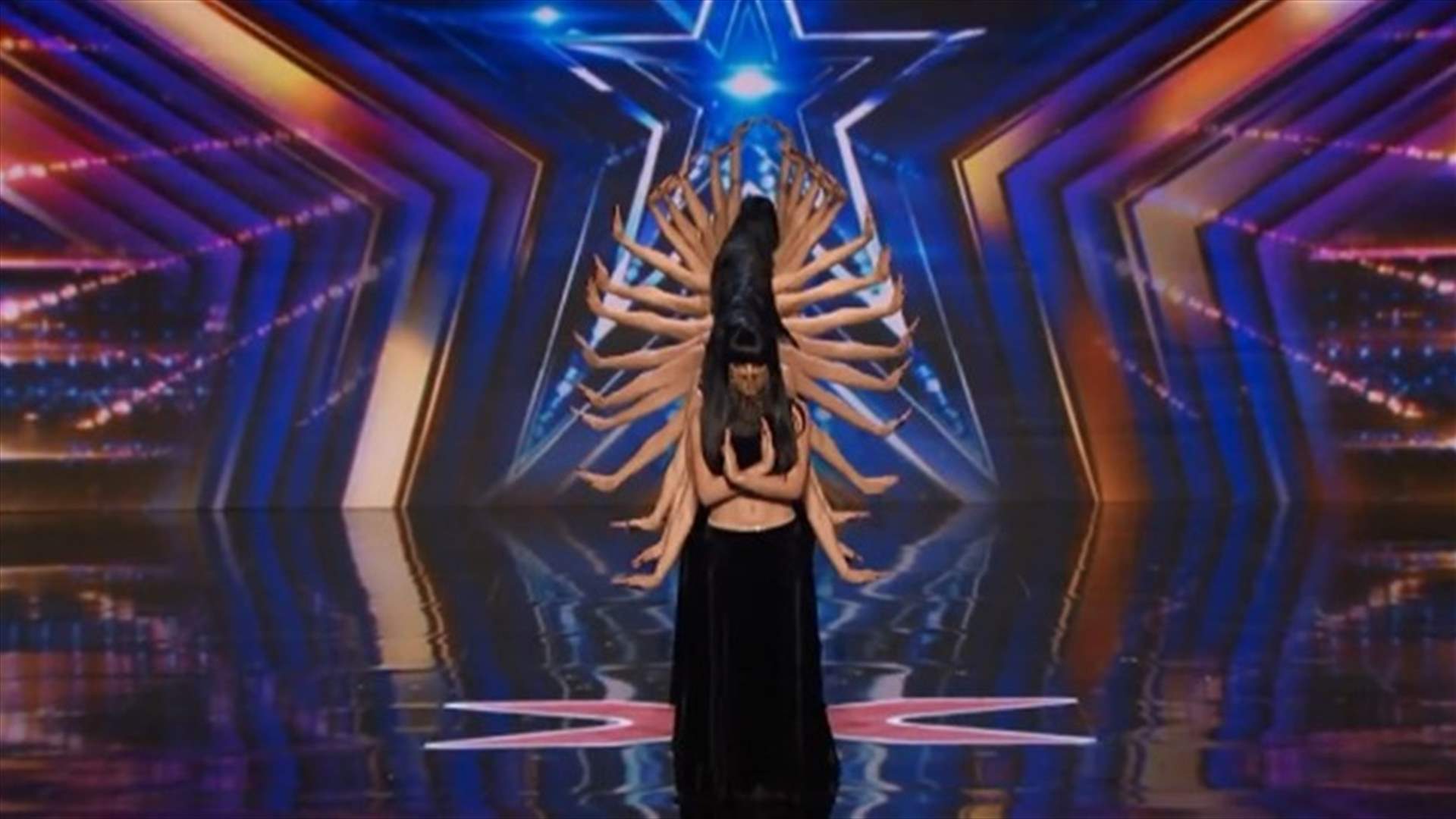 إليسا ونانسي عجرم فخورتان بإنجاز &quot;ميّاس&quot;: &quot;هذا هو لبنان الحقيقي&quot;